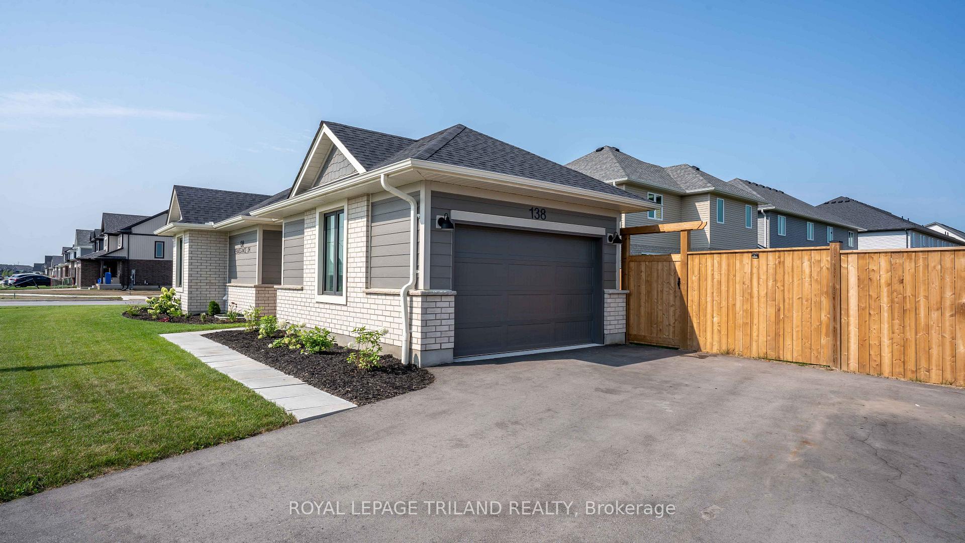 Photo 5 of 138 Renaissance Drive, St. Thomas — HOMEH