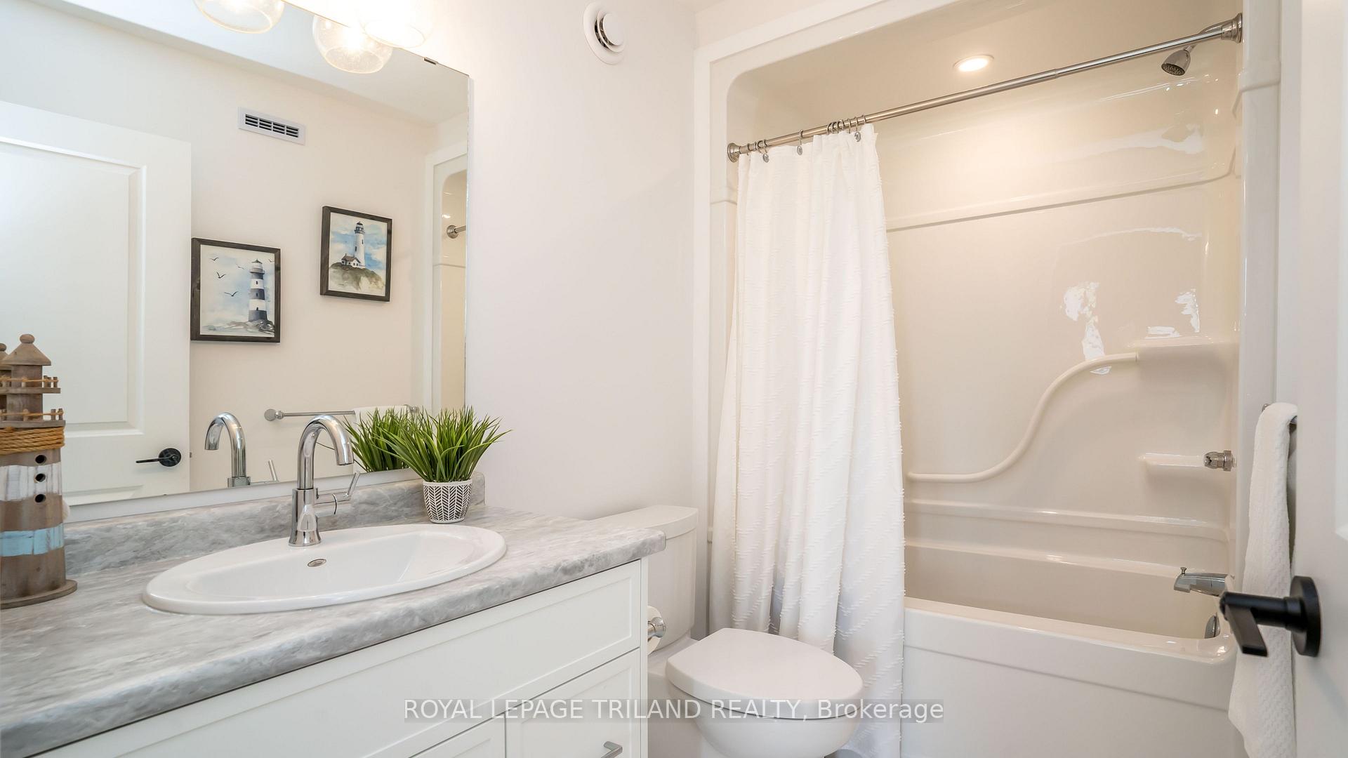 Photo 18 of 138 Renaissance Drive, St. Thomas — HOMEH