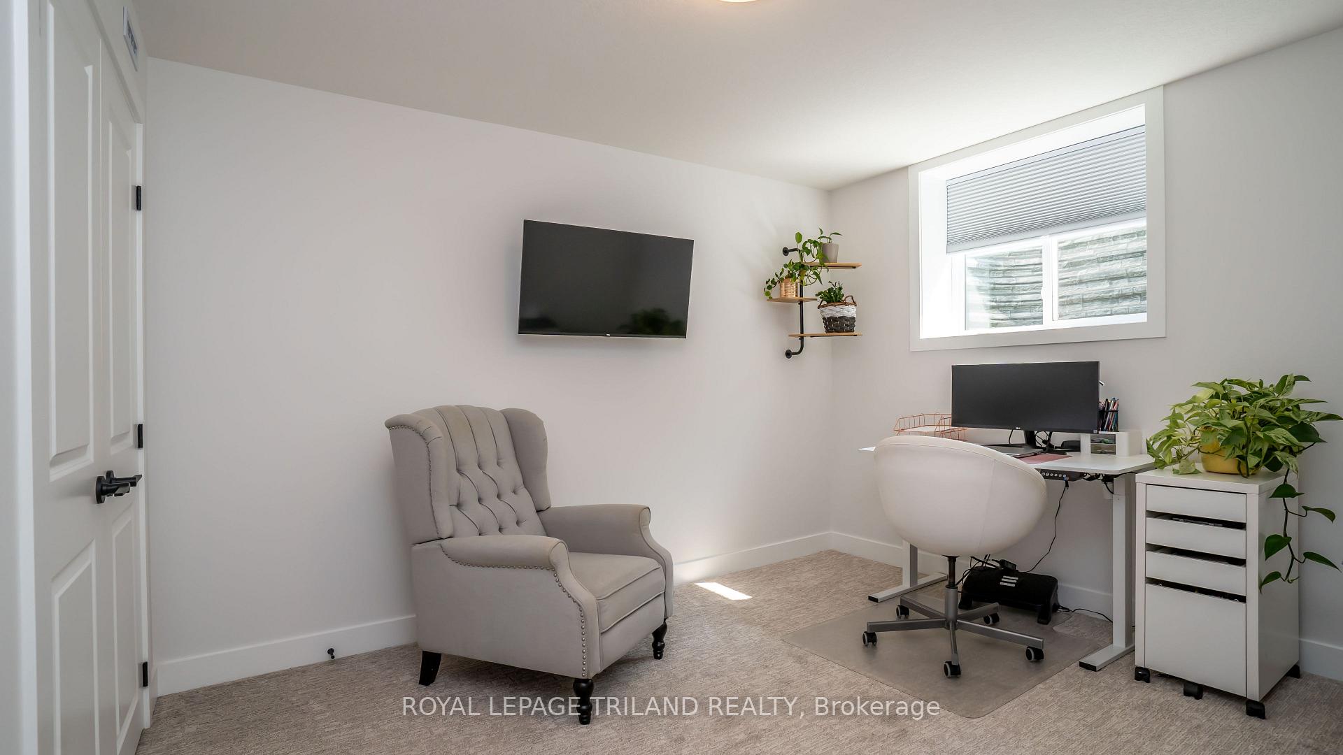 Photo 26 of 138 Renaissance Drive, St. Thomas — HOMEH