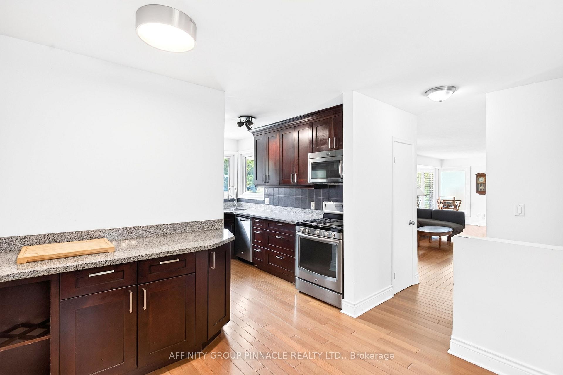Photo 11 of 40 Switzer Drive, Oshawa, Centennial — HOMEH