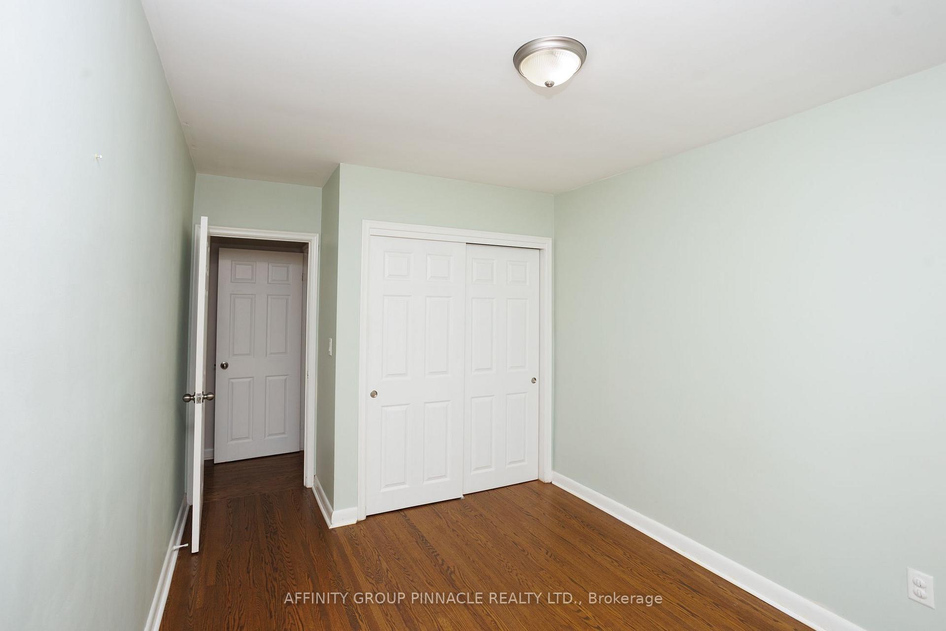 Photo 18 of 40 Switzer Drive, Oshawa, Centennial — HOMEH