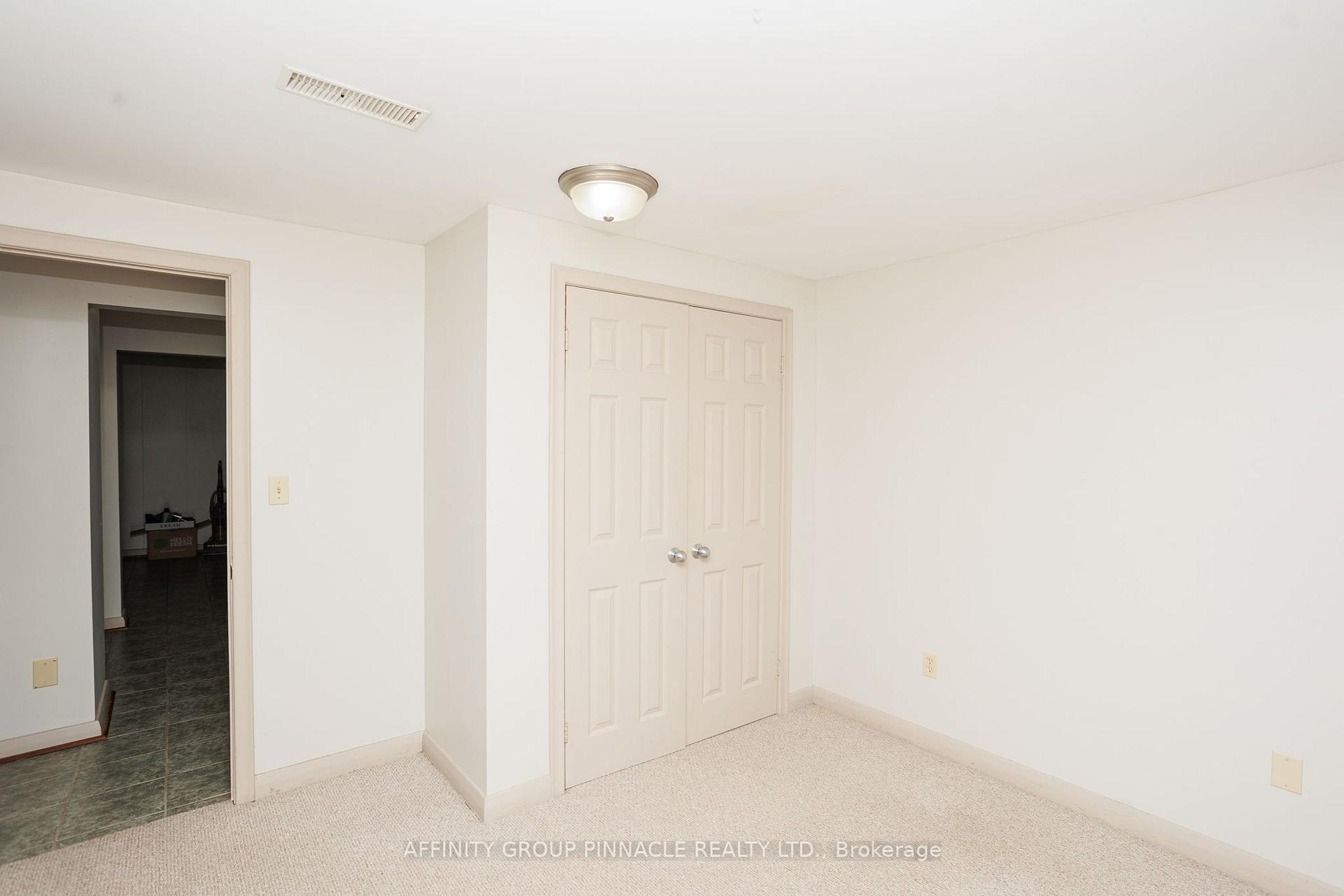 Photo 32 of 40 Switzer Drive, Oshawa, Centennial — HOMEH