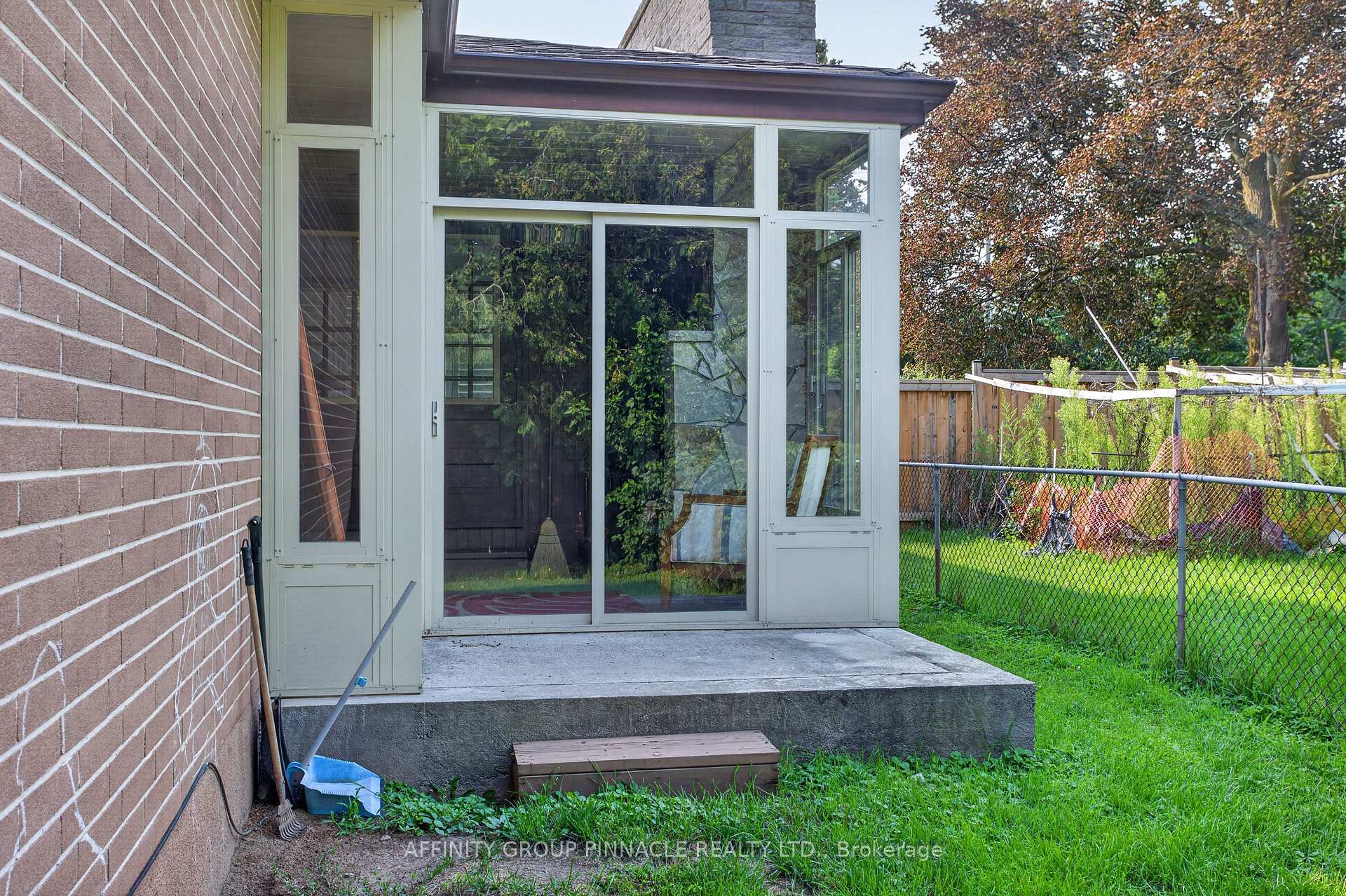 Photo 36 of 40 Switzer Drive, Oshawa, Centennial — HOMEH