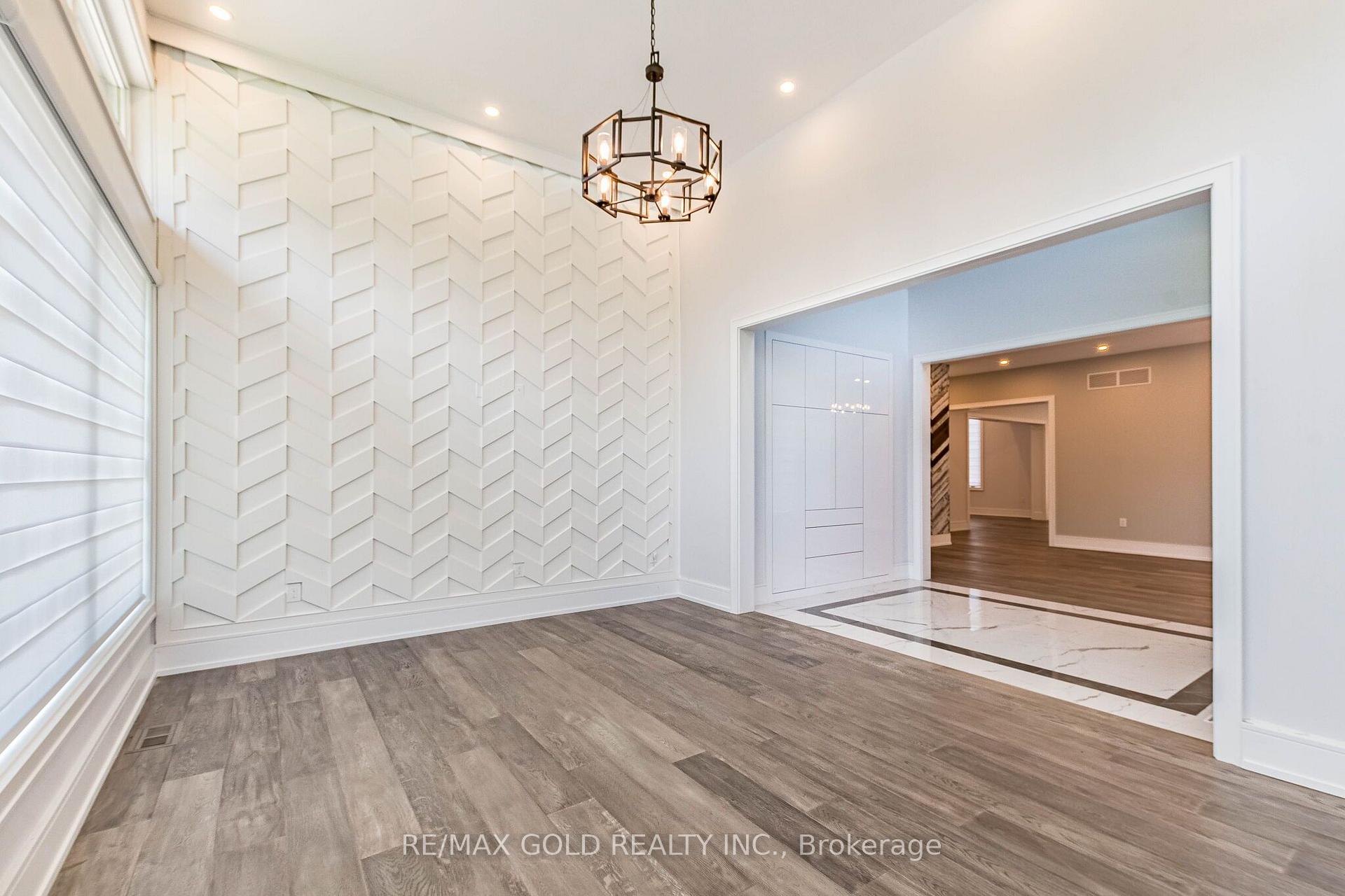 Photo 6 of 550 Vanessa Crescent, Mississauga, Lorne Park — HOMEH