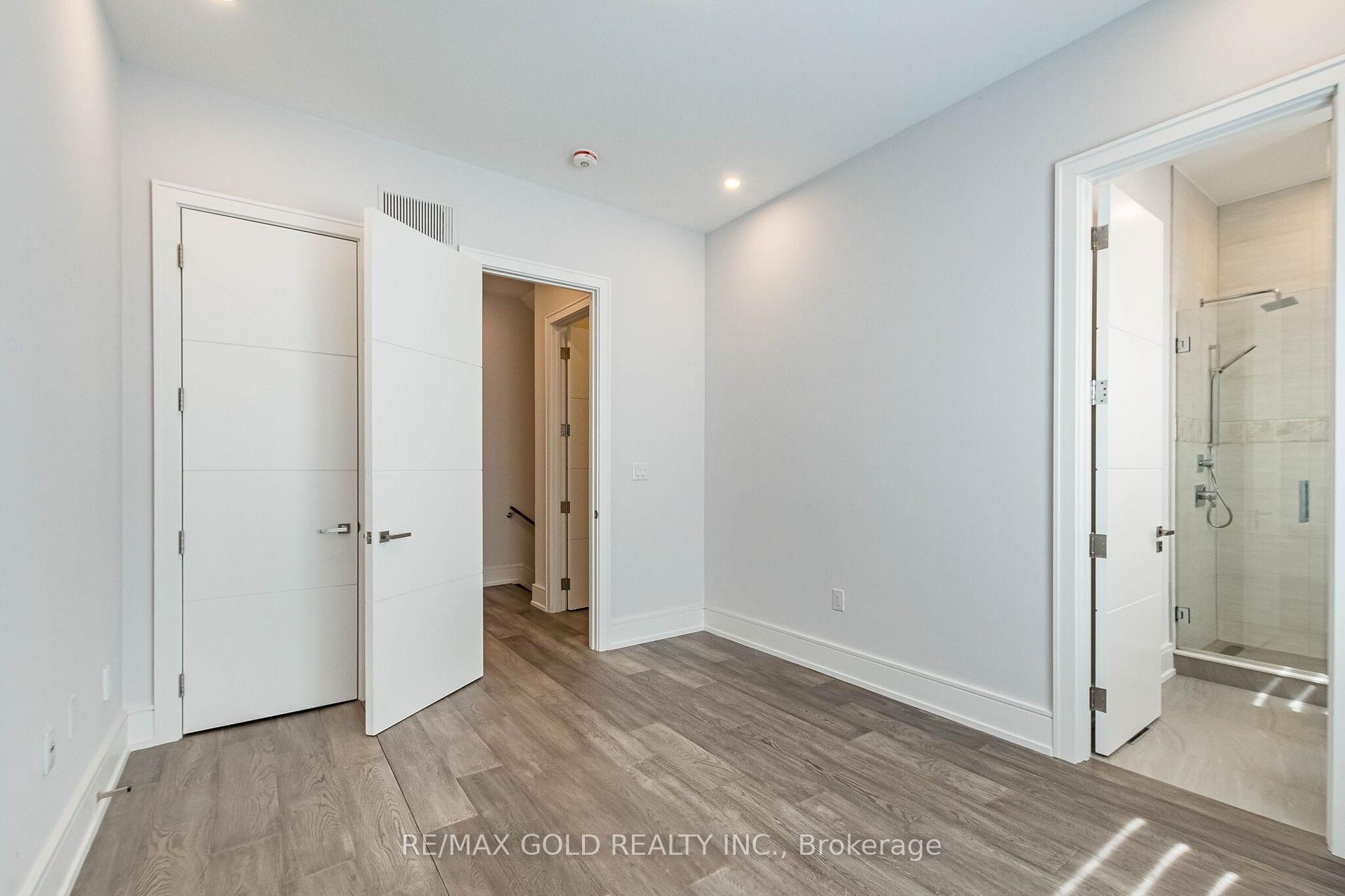 Photo 13 of 550 Vanessa Crescent, Mississauga, Lorne Park — HOMEH