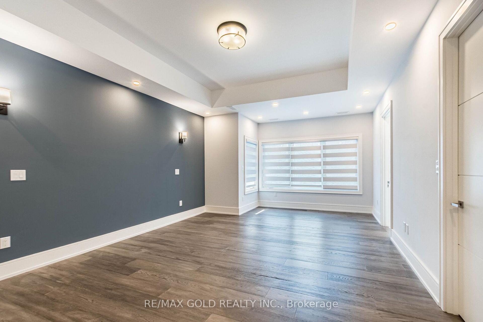 Photo 17 of 550 Vanessa Crescent, Mississauga, Lorne Park — HOMEH