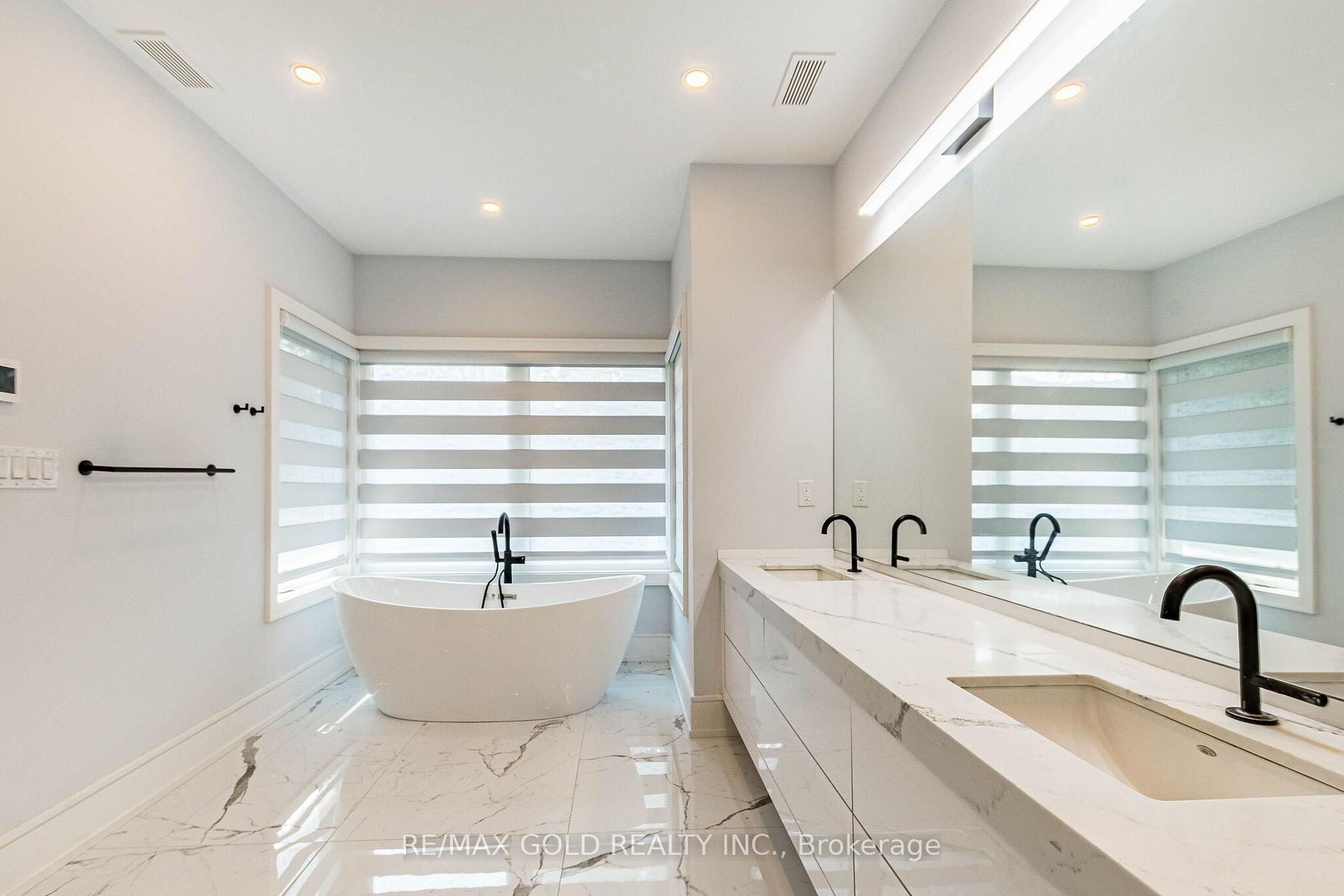 Photo 19 of 550 Vanessa Crescent, Mississauga, Lorne Park — HOMEH