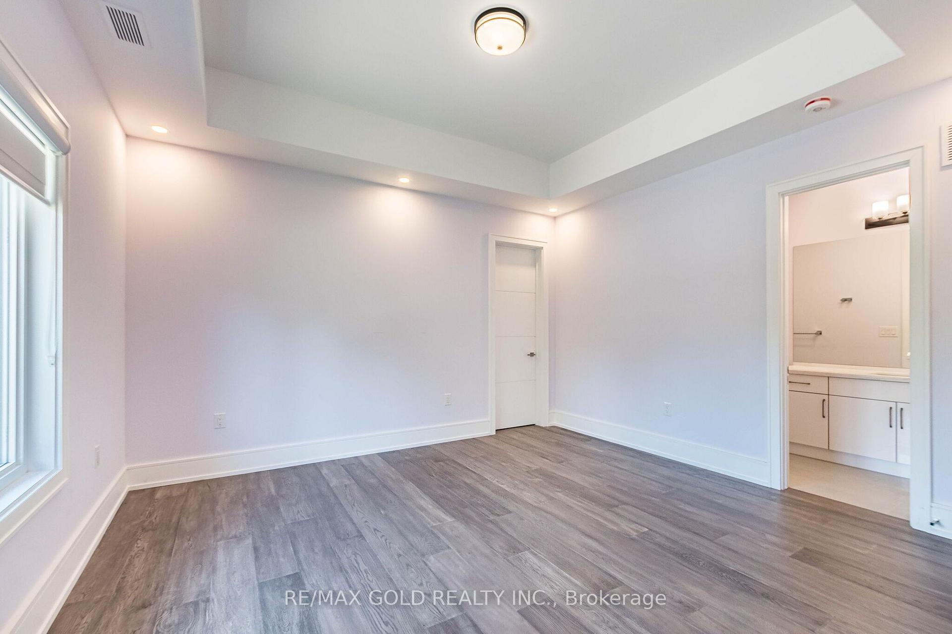 Photo 25 of 550 Vanessa Crescent, Mississauga, Lorne Park — HOMEH