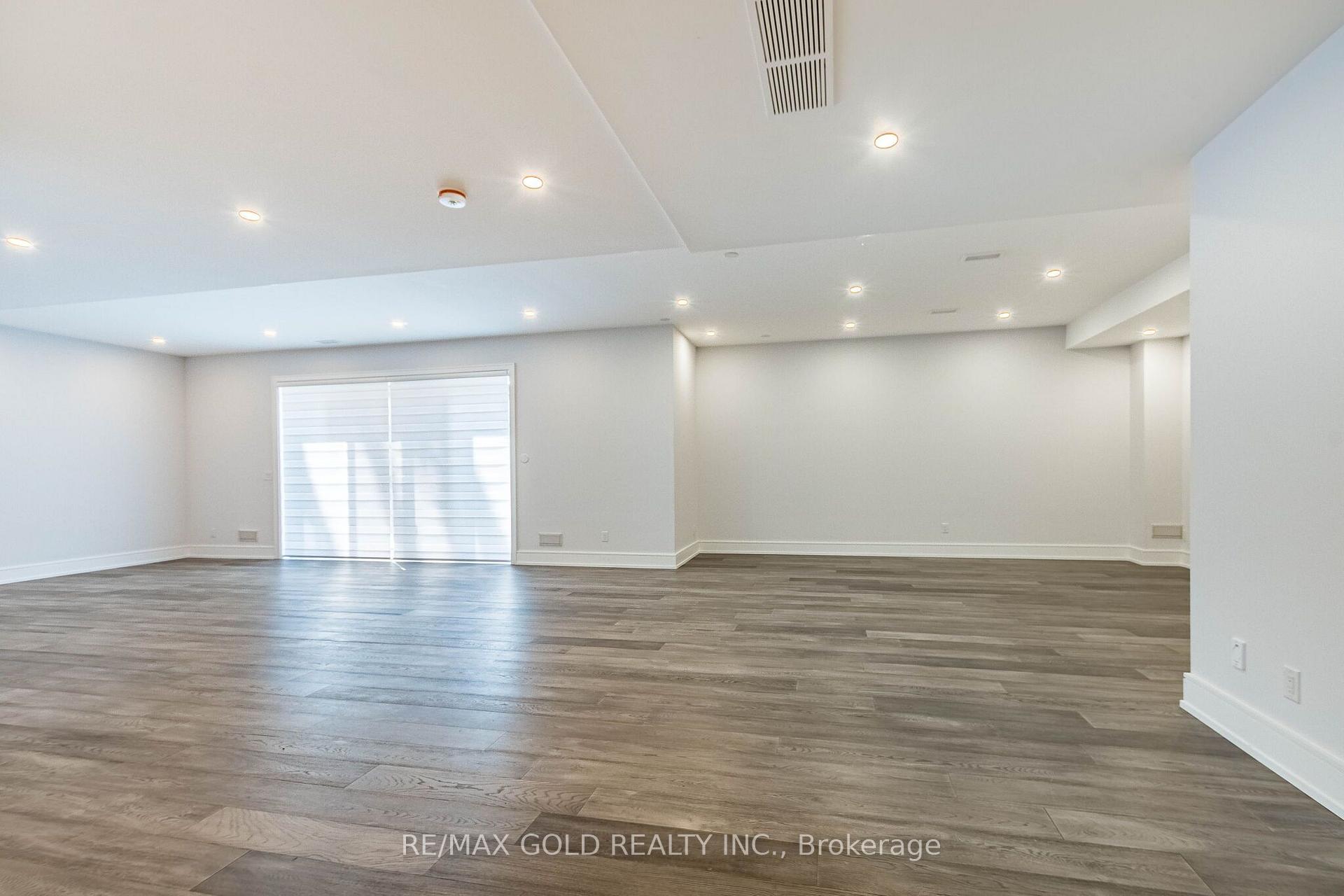 Photo 33 of 550 Vanessa Crescent, Mississauga, Lorne Park — HOMEH