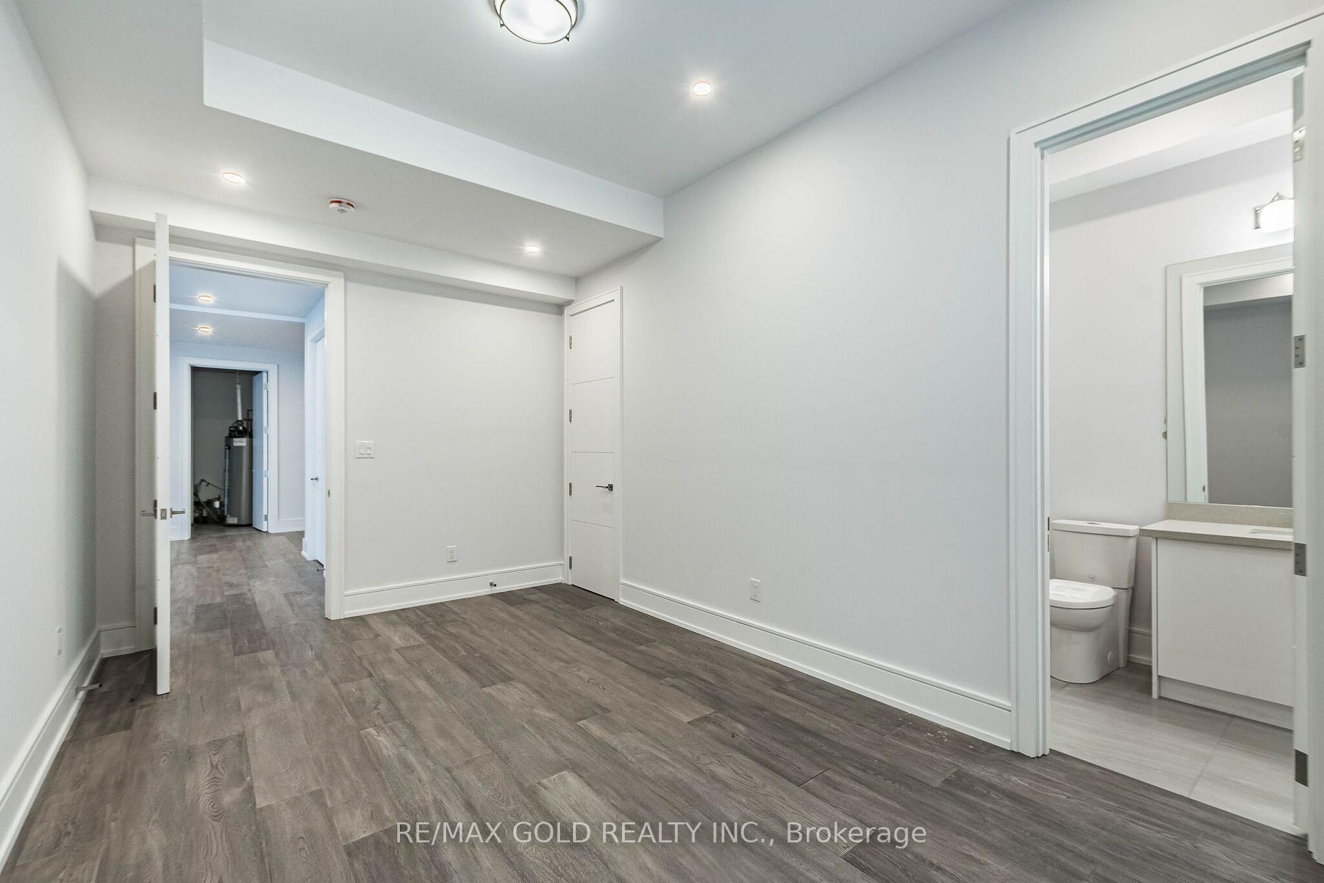 Photo 37 of 550 Vanessa Crescent, Mississauga, Lorne Park — HOMEH