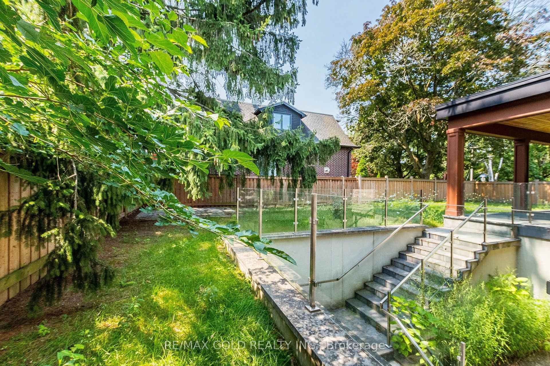 Photo 43 of 550 Vanessa Crescent, Mississauga, Lorne Park — HOMEH