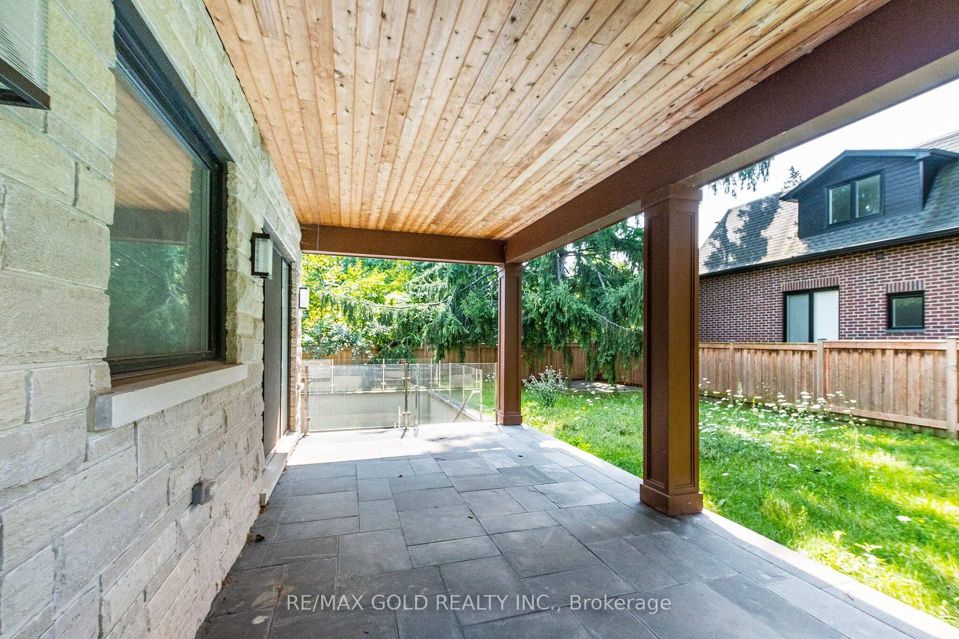 Photo 46 of 550 Vanessa Crescent, Mississauga, Lorne Park — HOMEH