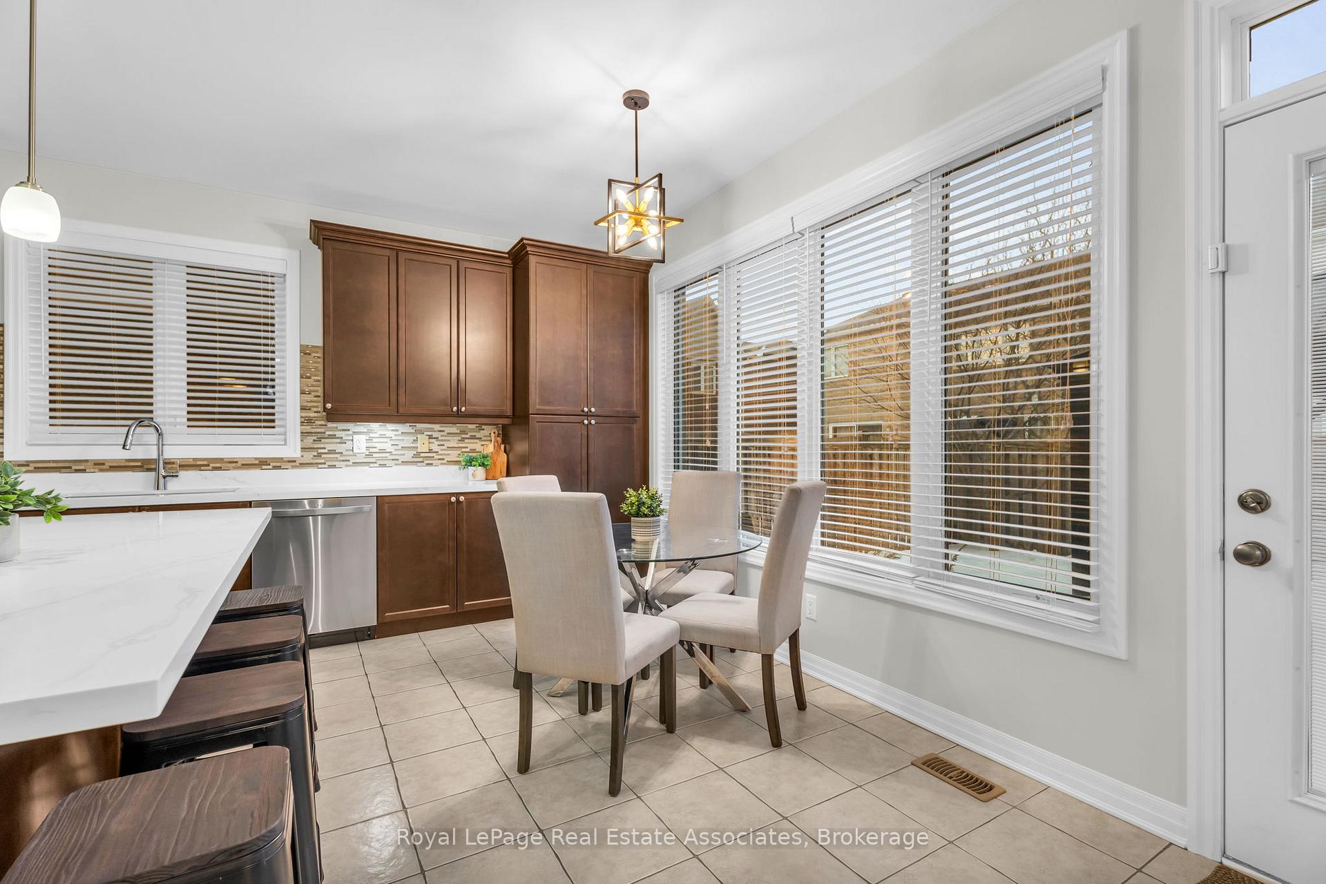 Photo 12 of 879 Etherington Way, Milton, Harrison — HOMEH