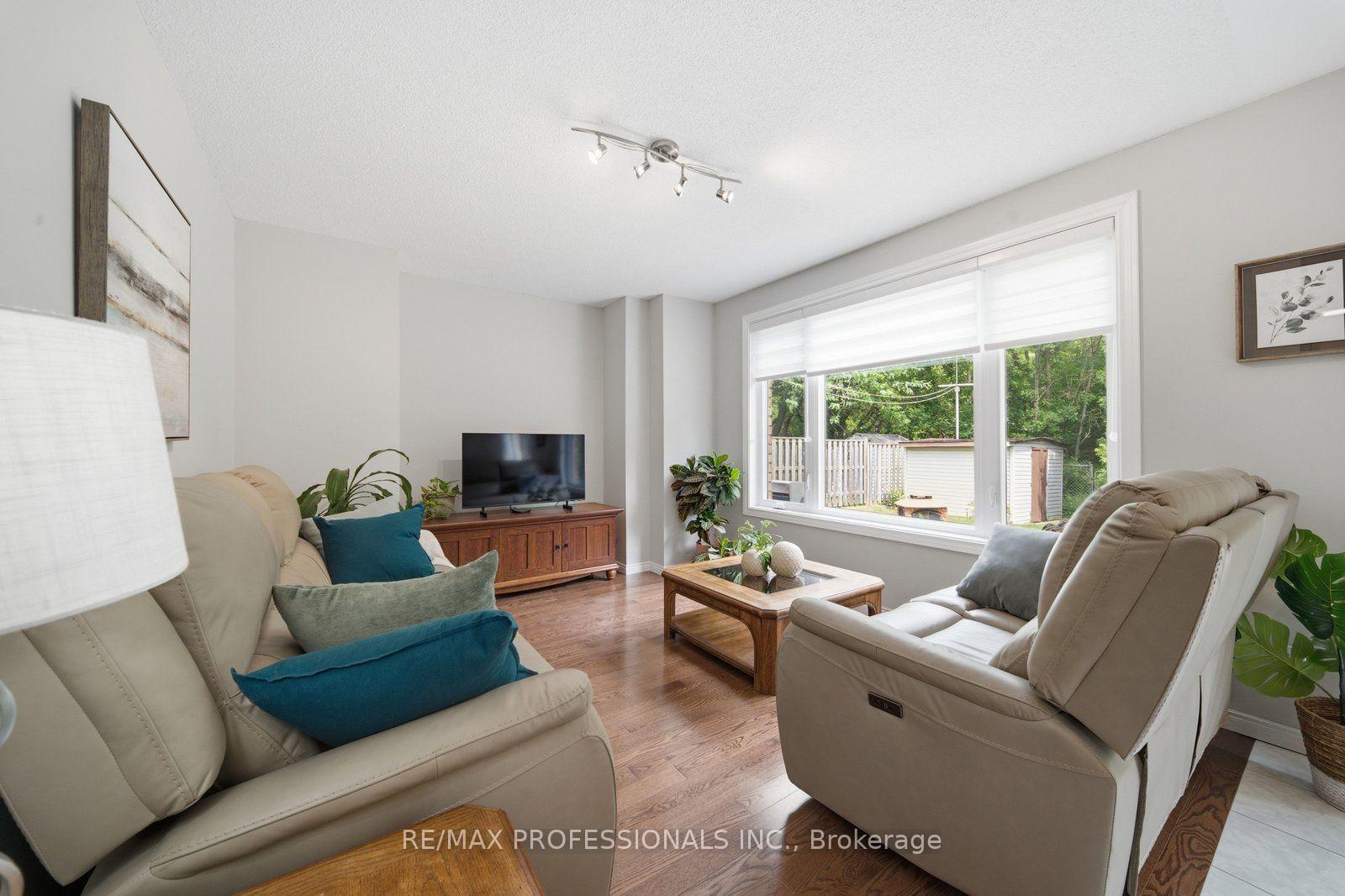 Photo 13 of 200 Morrison Drive, Haldimand — HOMEH
