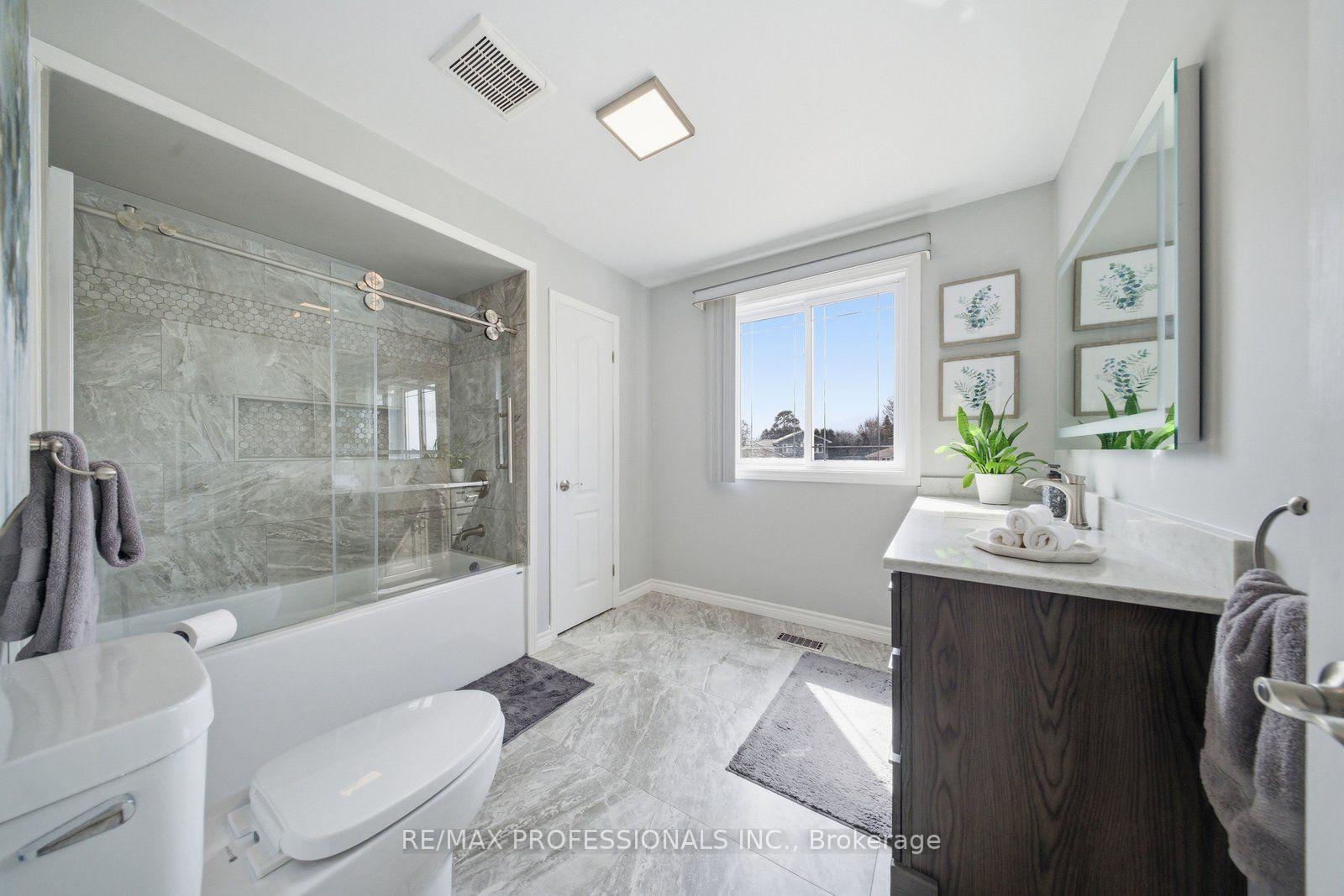 Photo 19 of 200 Morrison Drive, Haldimand — HOMEH