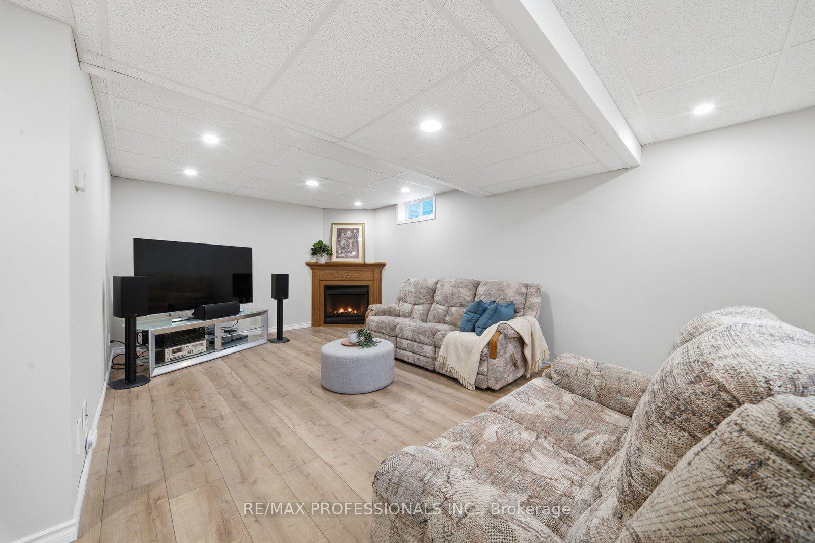 Photo 22 of 200 Morrison Drive, Haldimand — HOMEH