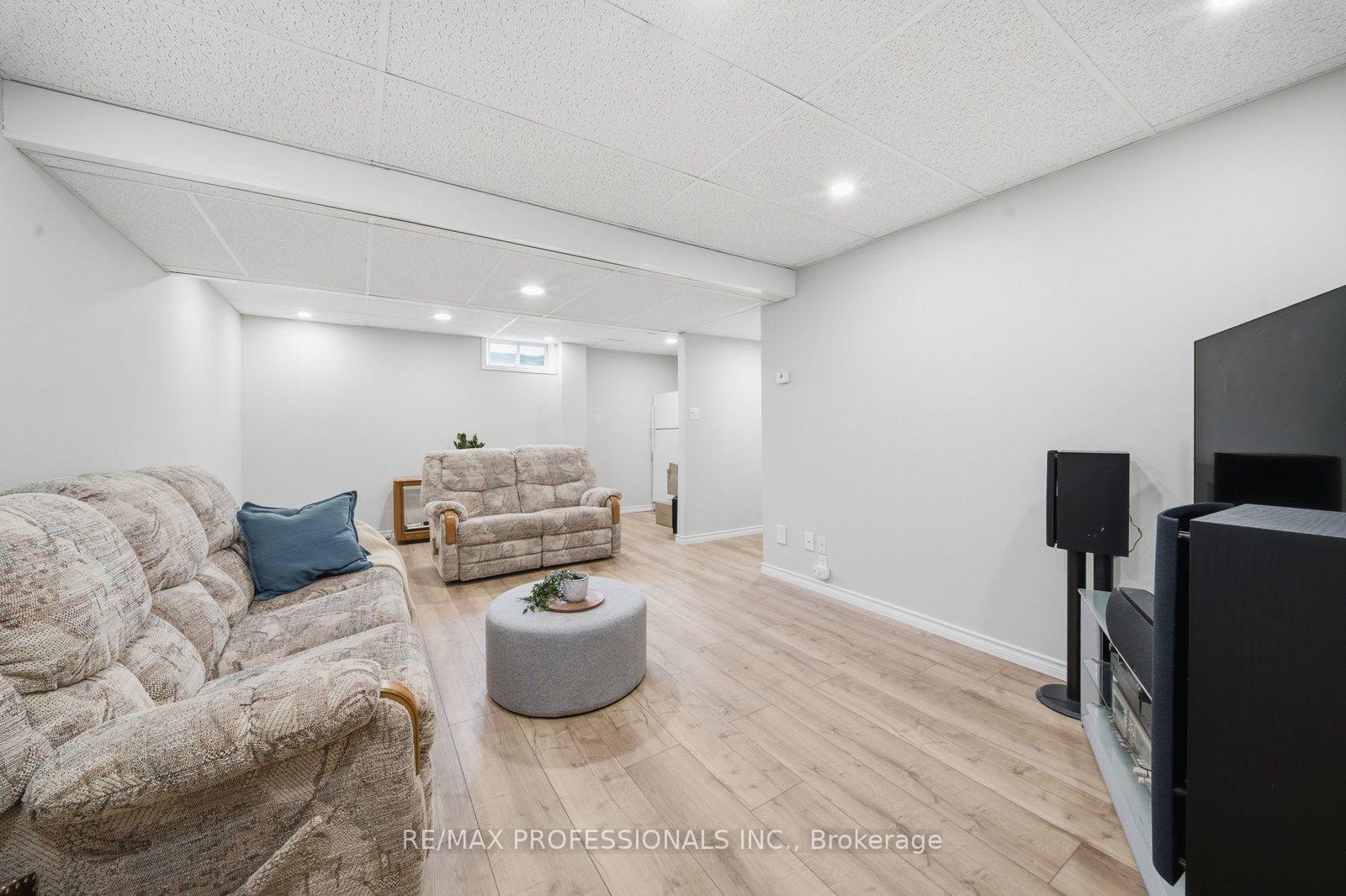Photo 23 of 200 Morrison Drive, Haldimand — HOMEH