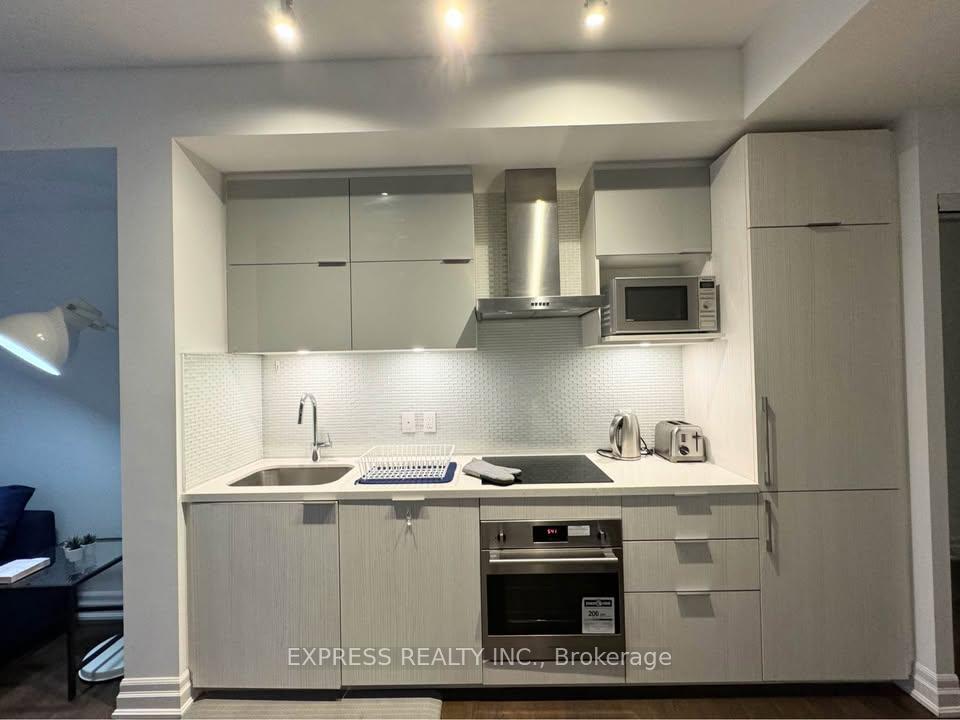 Photo 9 of Unit 704, 8 Rouge Valley Drive, Markham, Unionville — HOMEH