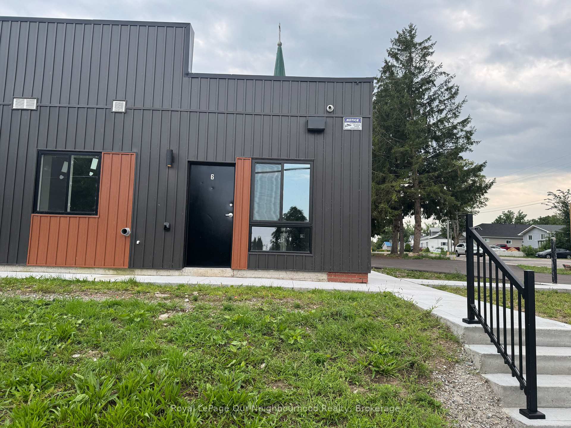 Photo 4 of Unit 6, 199 Pine Street, Tay, Waubaushene — HOMEH