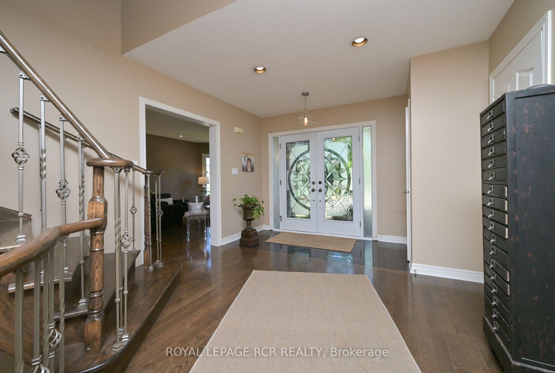 Photo 4 of 908 Schaeffer Outlook, Newmarket, Stonehaven-Wyndham — HOMEH