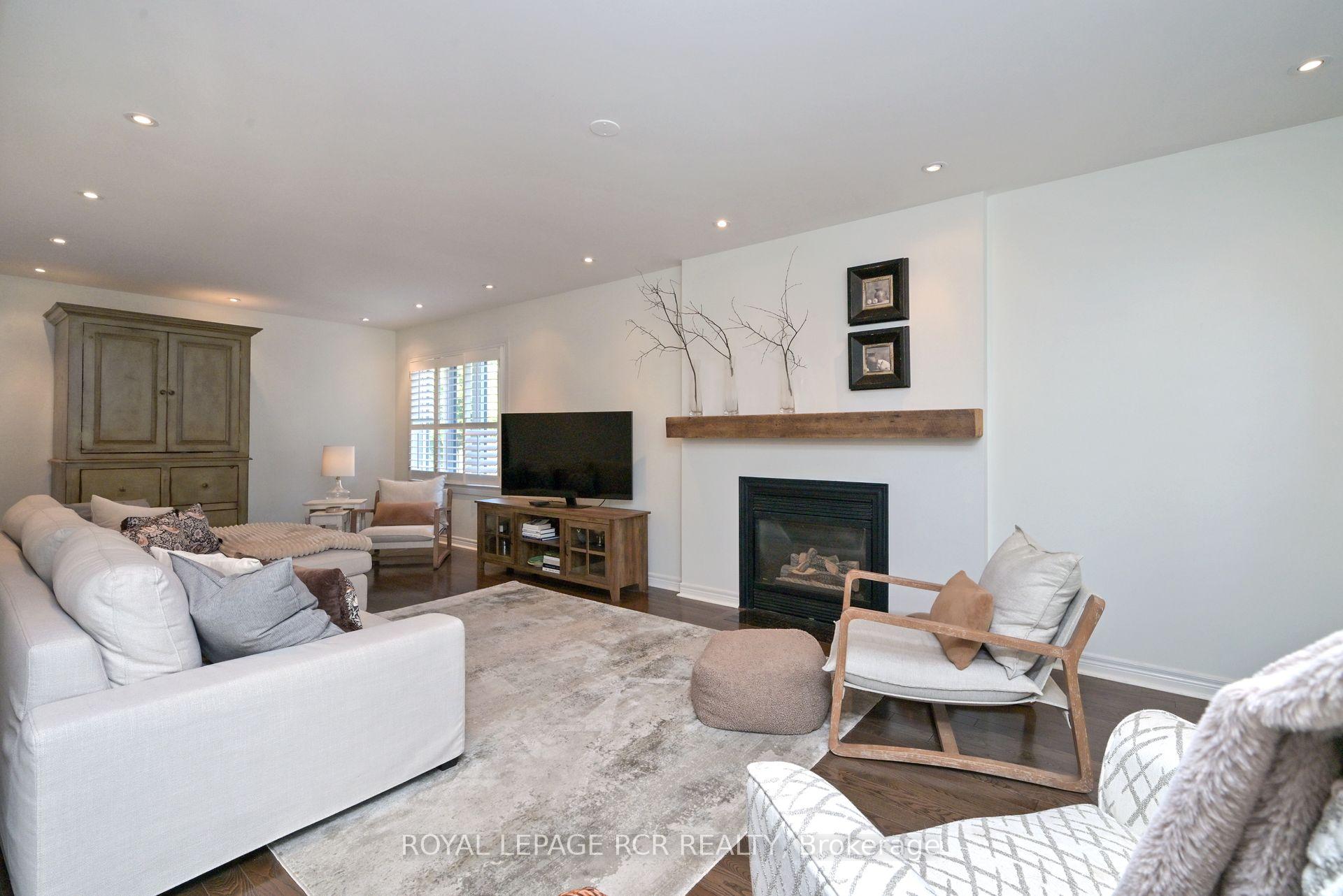 Photo 14 of 908 Schaeffer Outlook, Newmarket, Stonehaven-Wyndham — HOMEH