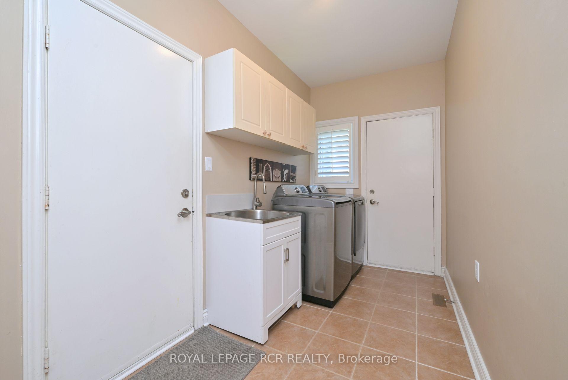Photo 18 of 908 Schaeffer Outlook, Newmarket, Stonehaven-Wyndham — HOMEH