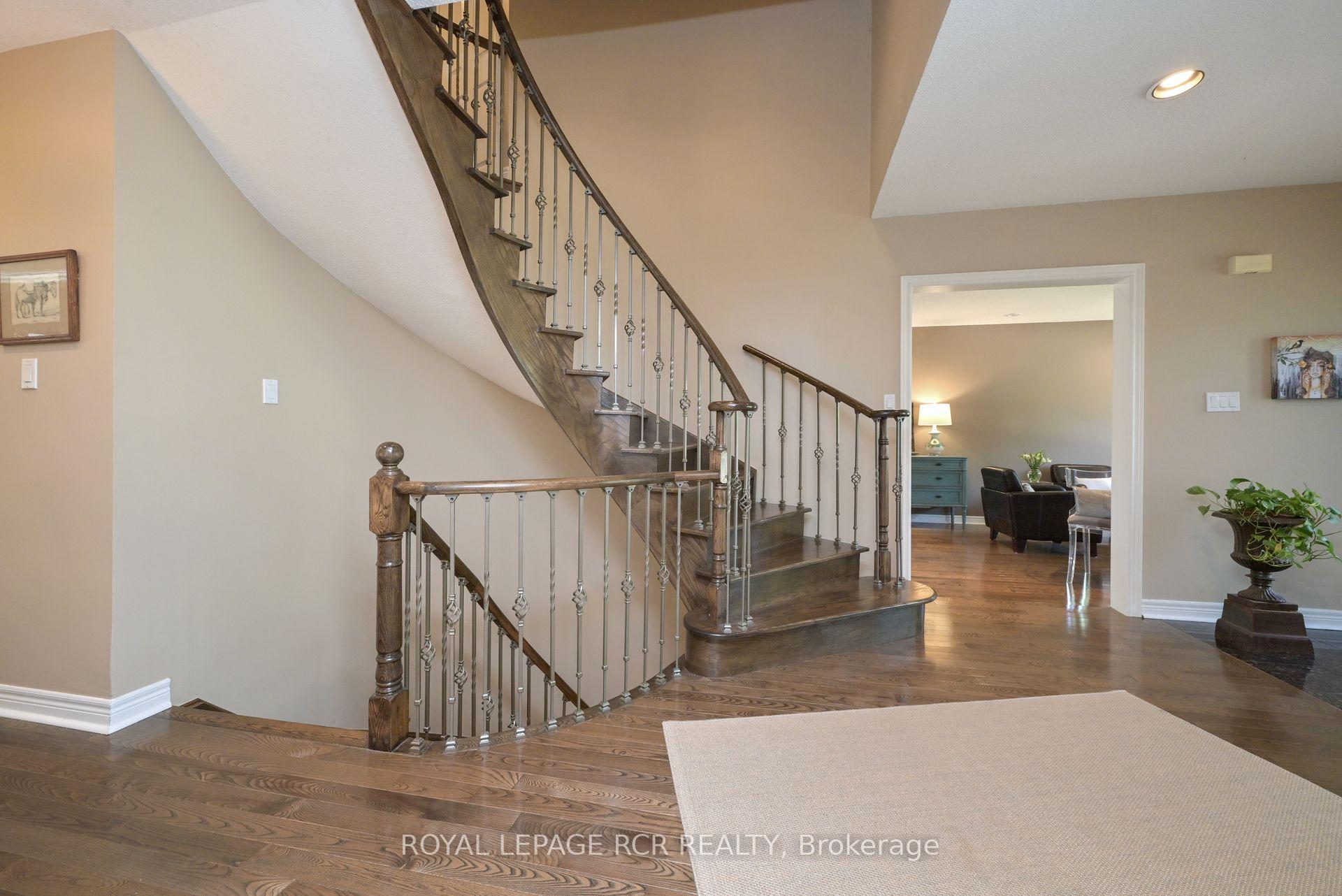 Photo 19 of 908 Schaeffer Outlook, Newmarket, Stonehaven-Wyndham — HOMEH