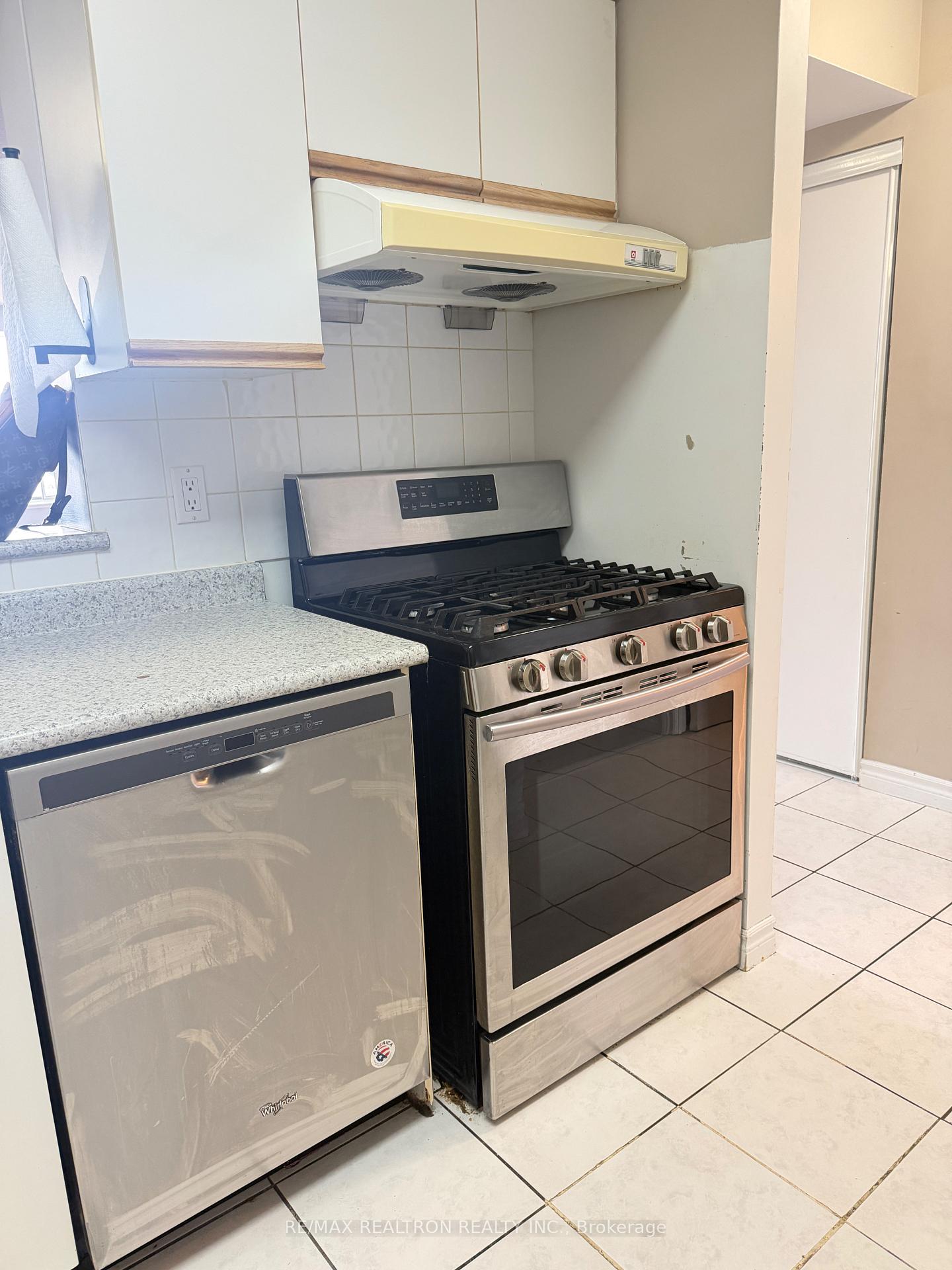 Photo 7 of Unit 2702, 115 Omni Drive, Scarborough, Bendale — HOMEH