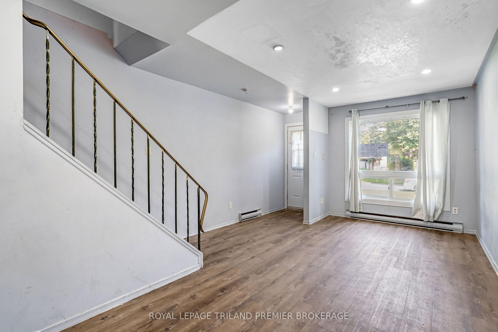 Photo 6 of Unit C, 101 Wellesley Crescent, London, East I — HOMEH