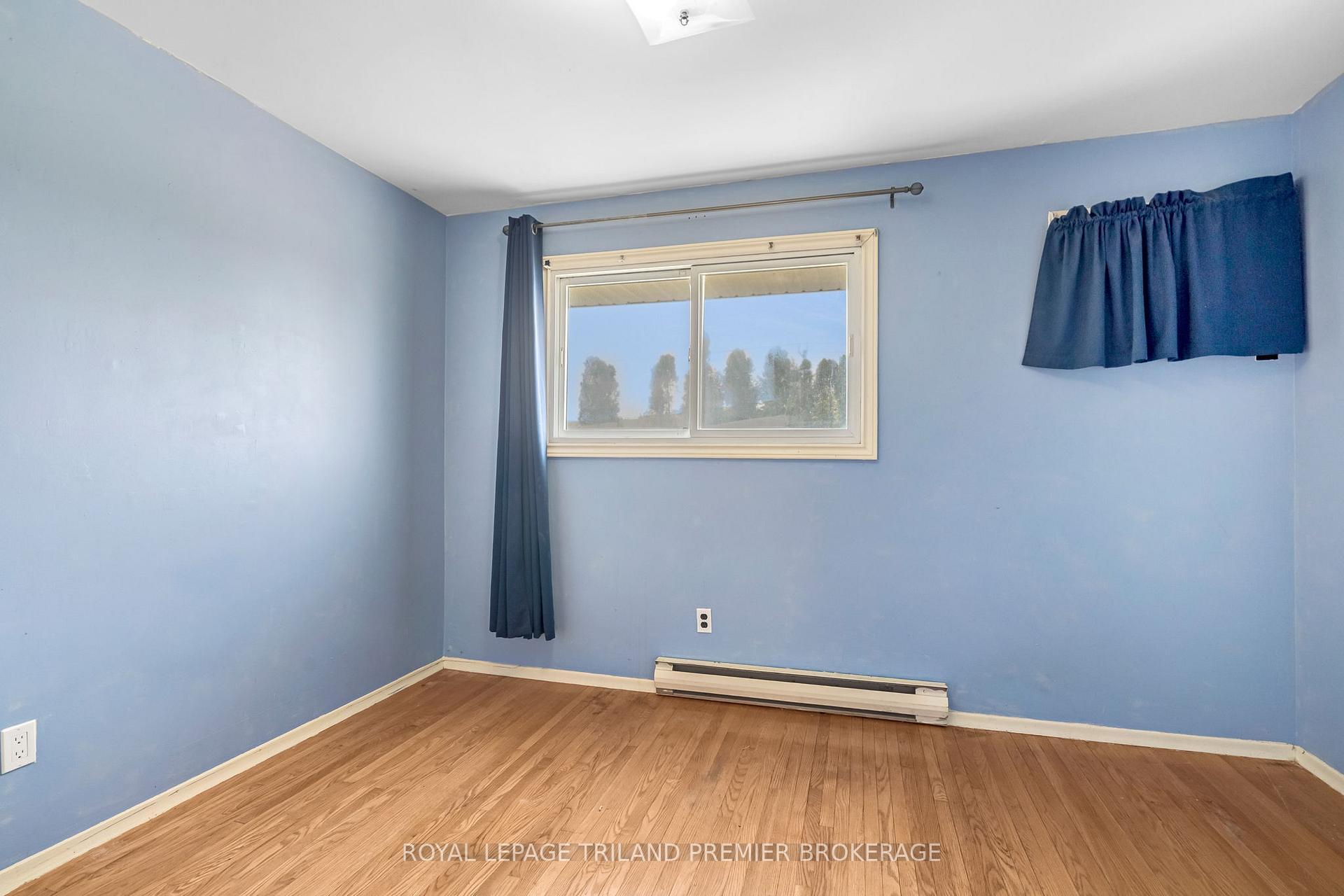 Photo 14 of Unit C, 101 Wellesley Crescent, London, East I — HOMEH