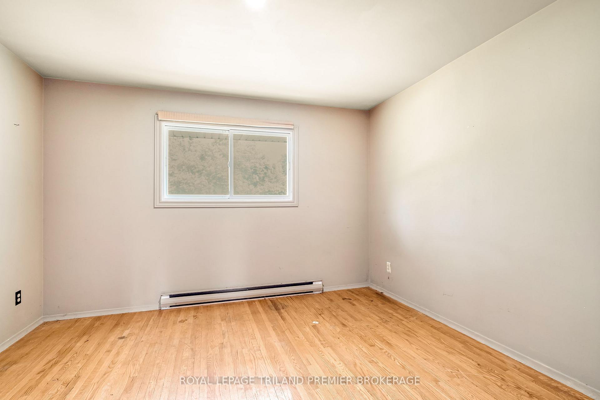 Photo 18 of Unit C, 101 Wellesley Crescent, London, East I — HOMEH