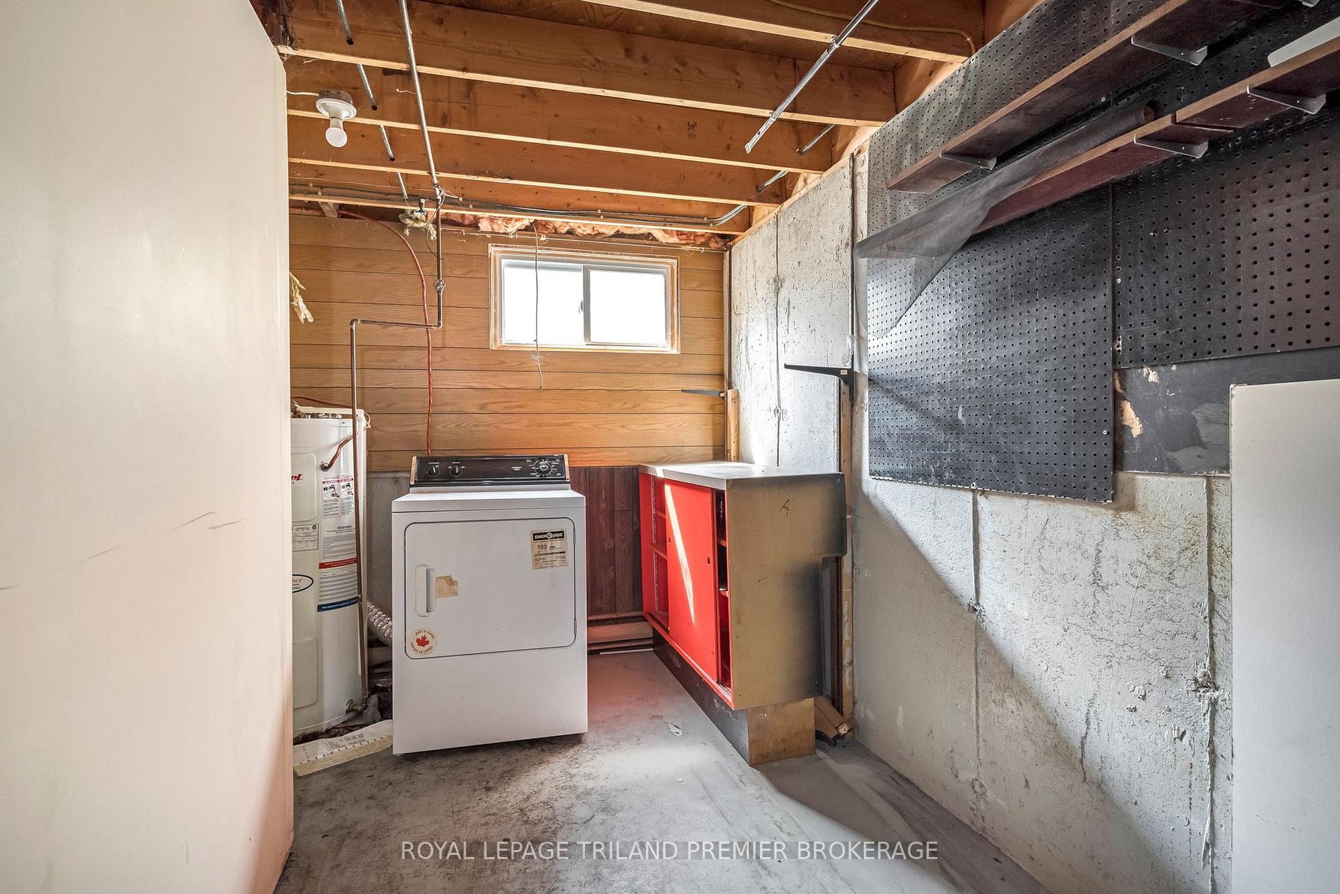 Photo 24 of Unit C, 101 Wellesley Crescent, London, East I — HOMEH
