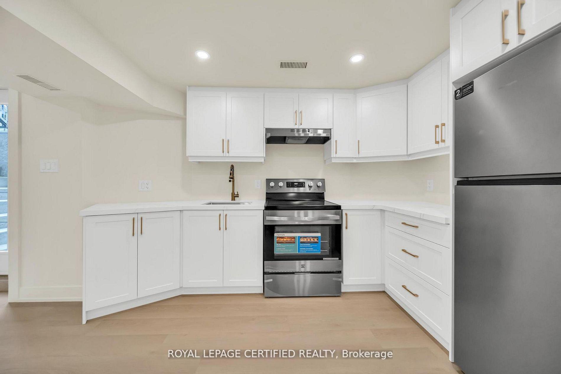 Photo 5 of Unit Lower, 5016 Natkarni Crescent, Mississauga, East Credit — HOMEH