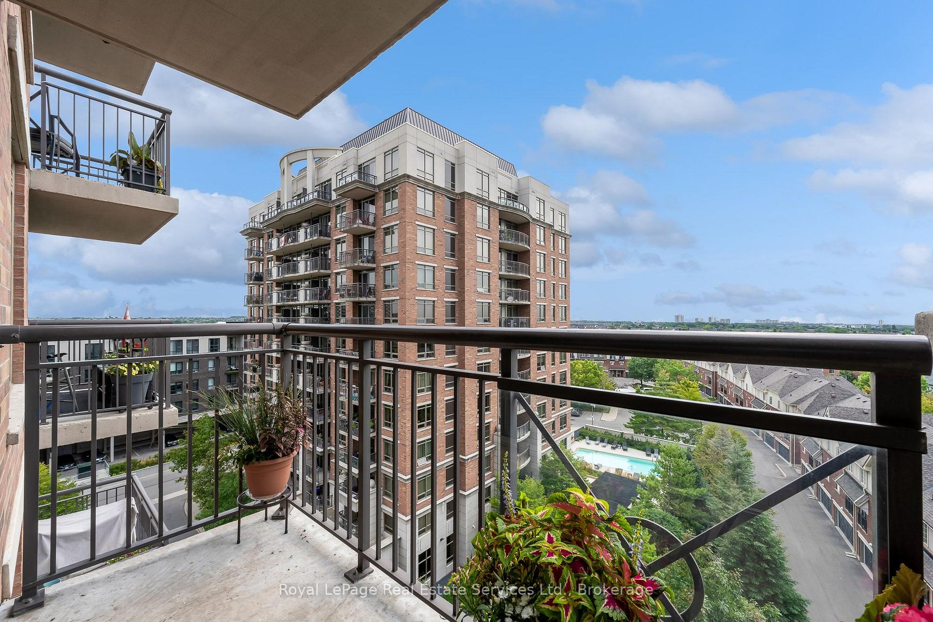 Photo 17 of Unit 806, 2379 Central Park Drive, Oakville, River Oaks — HOMEH