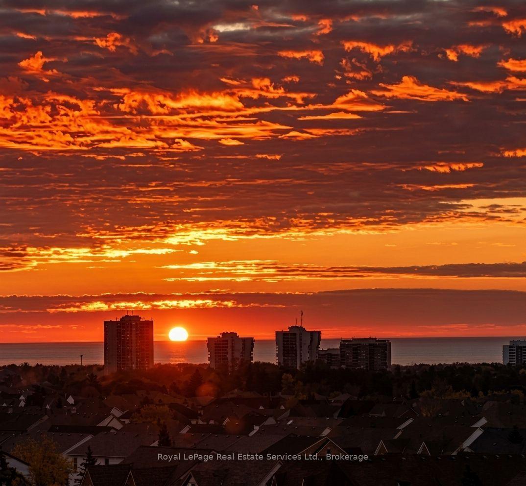 Photo 19 of Unit 806, 2379 Central Park Drive, Oakville, River Oaks — HOMEH