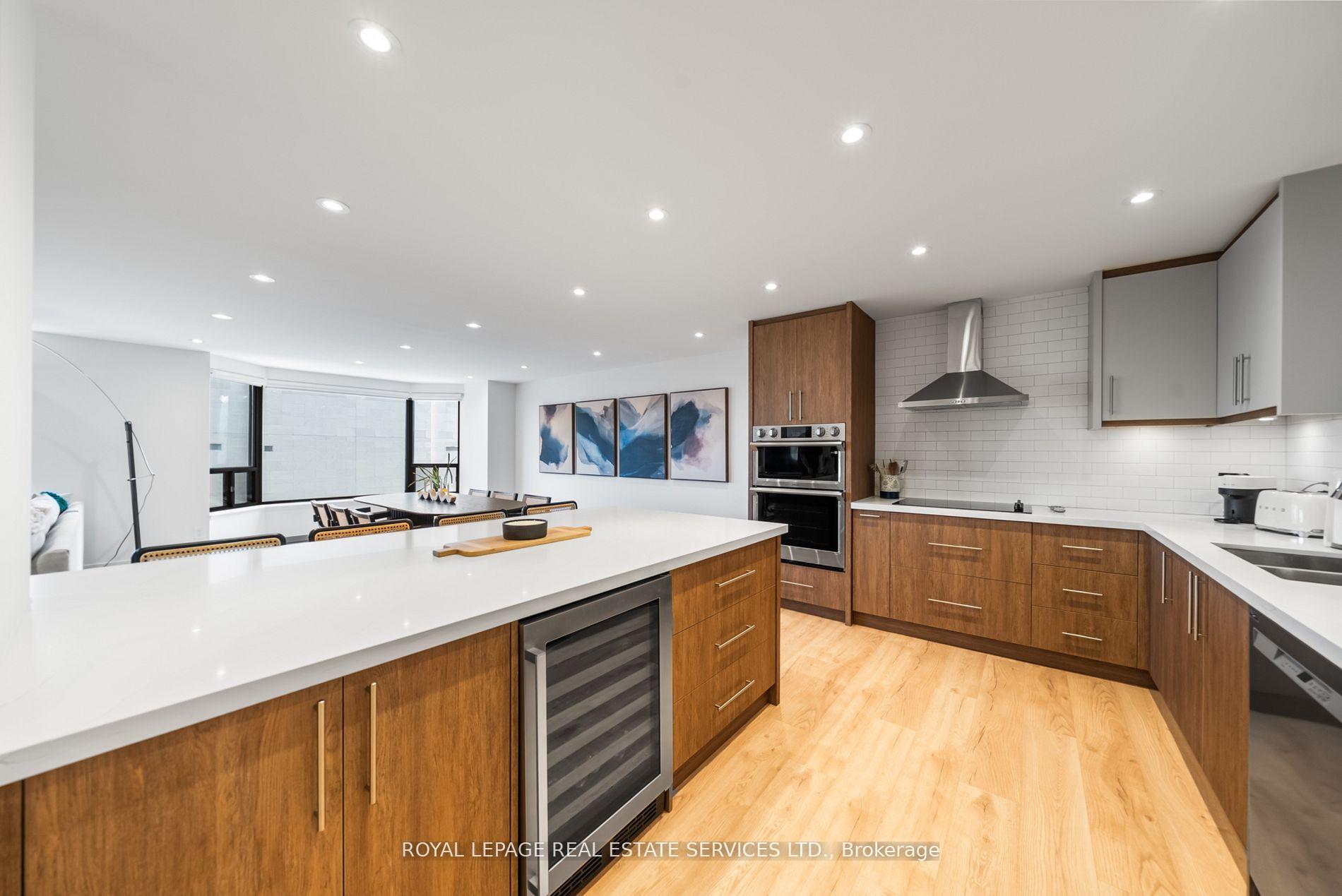 Photo 12 of Unit 2008, 175 Cumberland Street, Toronto, The Annex — HOMEH