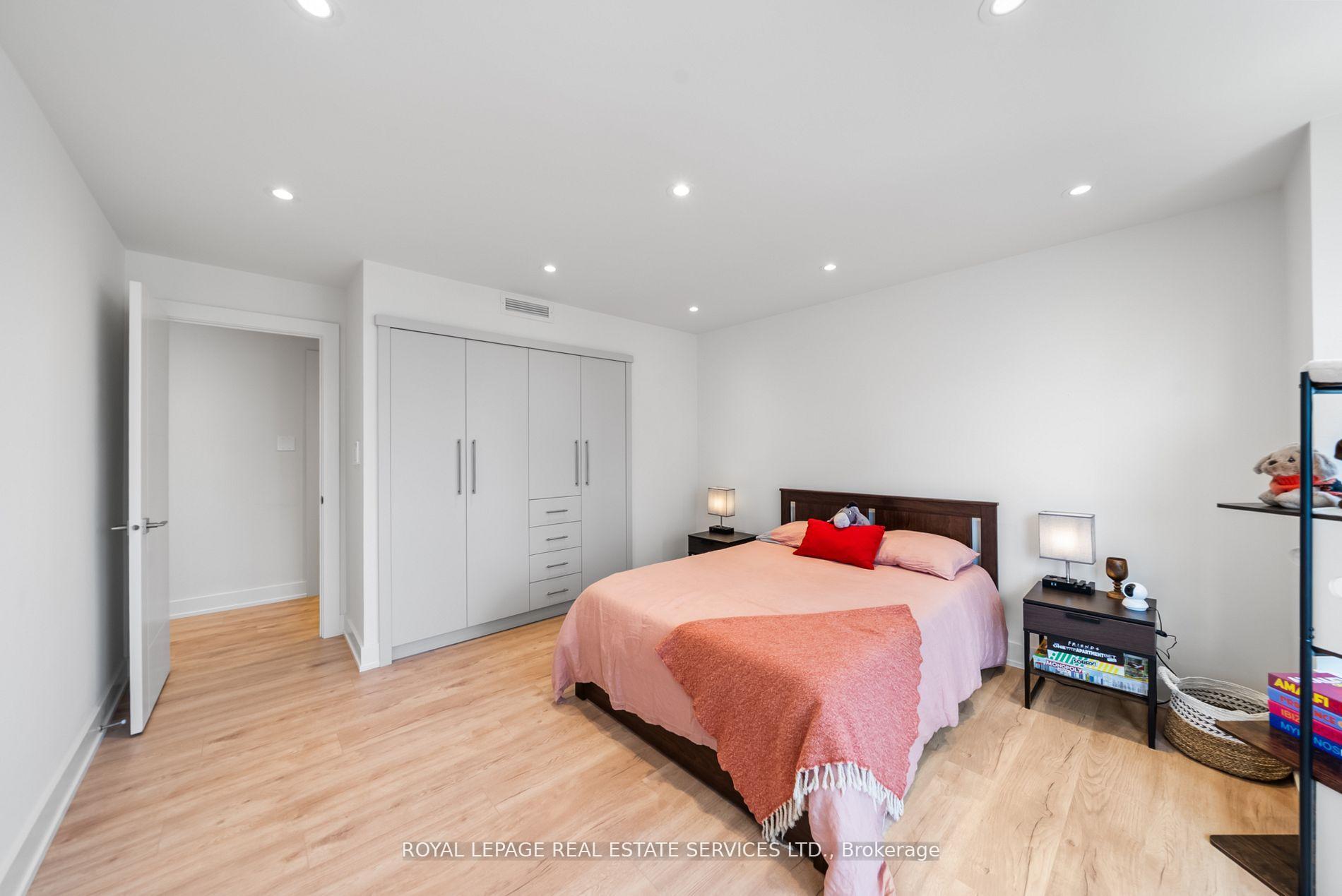 Photo 19 of Unit 2008, 175 Cumberland Street, Toronto, The Annex — HOMEH