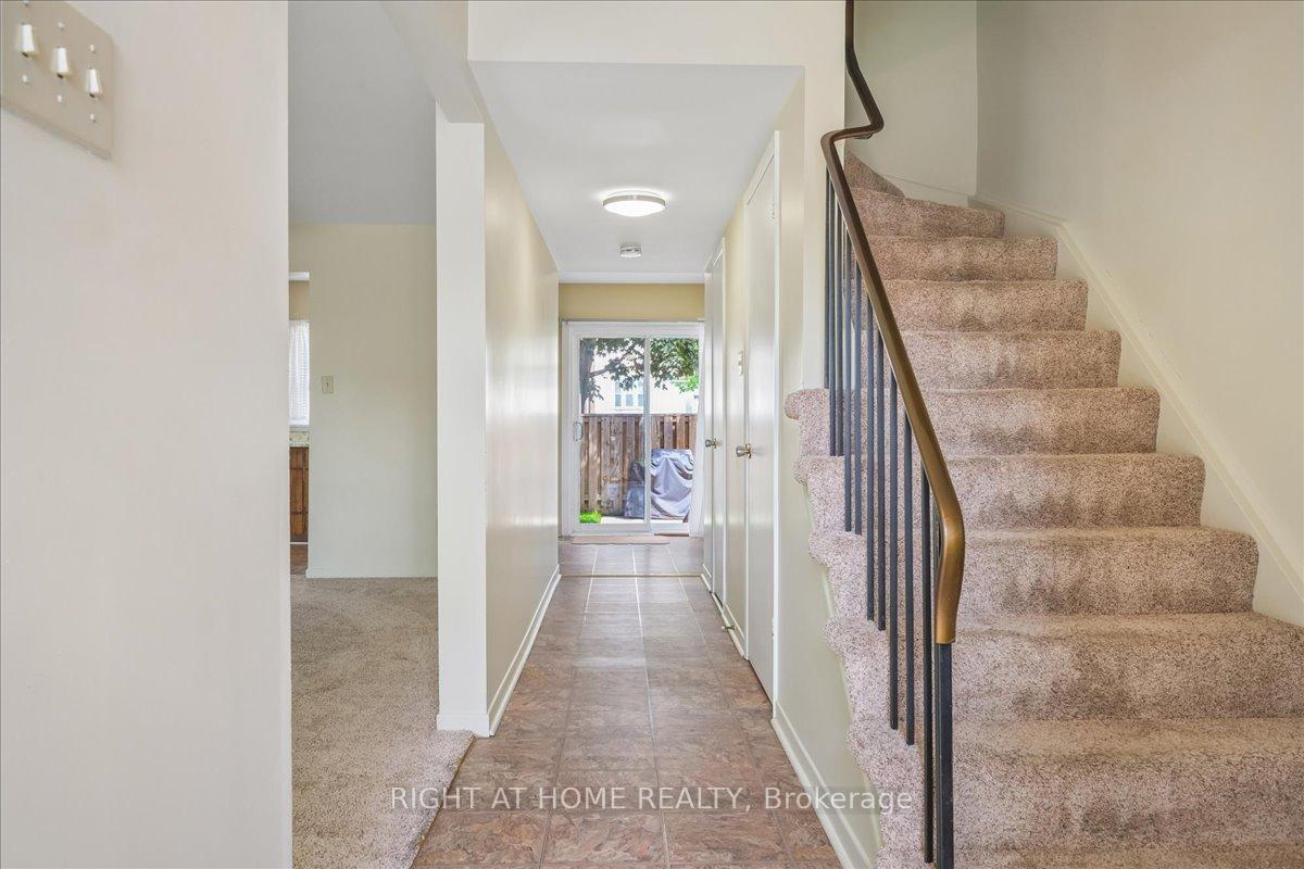 Photo 3 of Unit 2, 1020 Central Park Drive, Brampton, Northgate — HOMEH