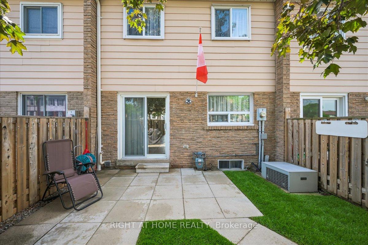 Photo 26 of Unit 2, 1020 Central Park Drive, Brampton, Northgate — HOMEH
