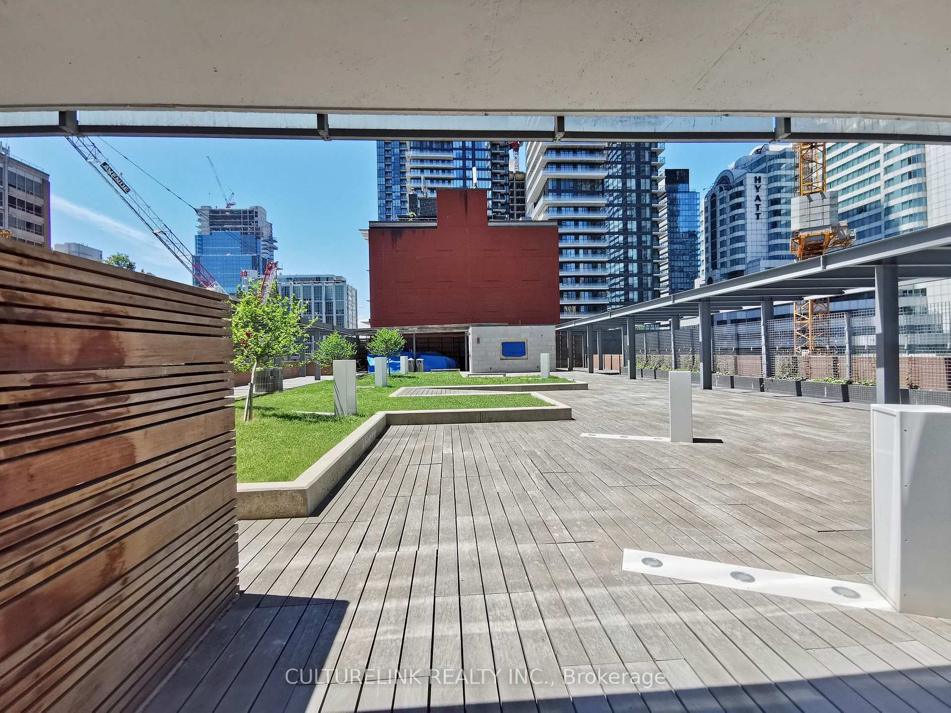 Photo 15 of Unit 1712, 8 Mercer Street, Toronto, Waterfront Communities — HOMEH