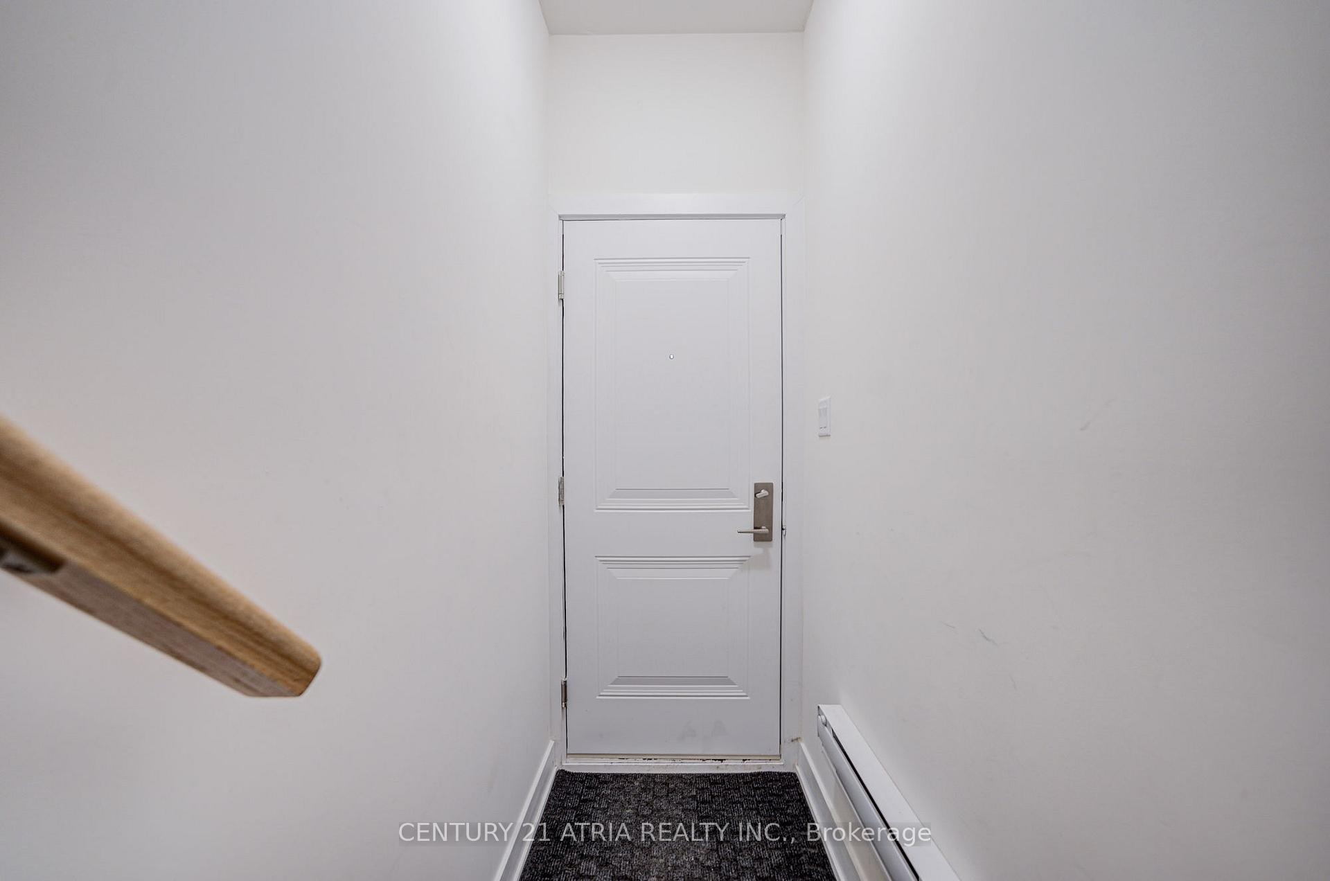 Photo 5 of Unit 18, 1 Bond Crescent, Richmond Hill, Oak Ridges — HOMEH