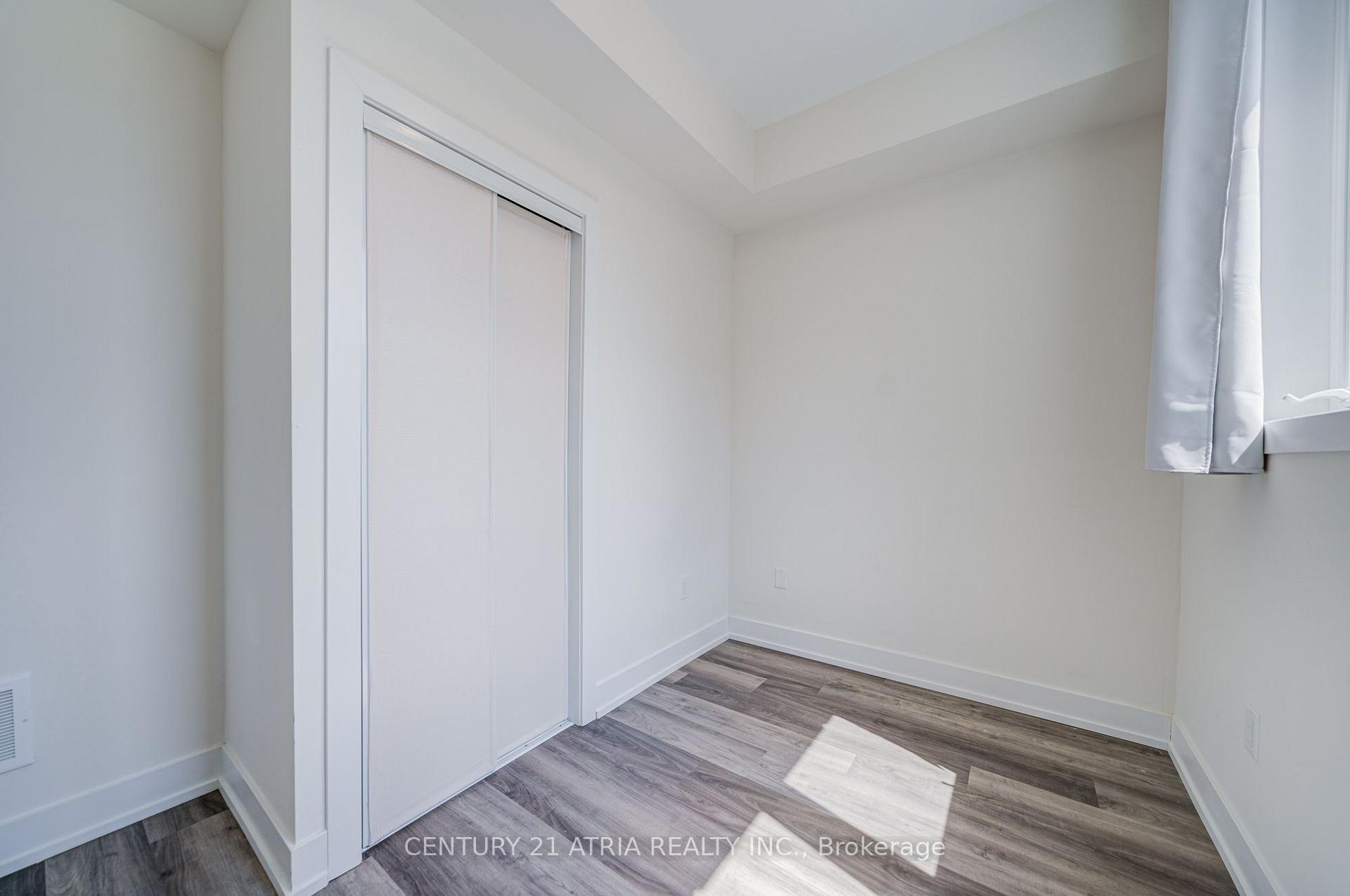 Photo 20 of Unit 18, 1 Bond Crescent, Richmond Hill, Oak Ridges — HOMEH