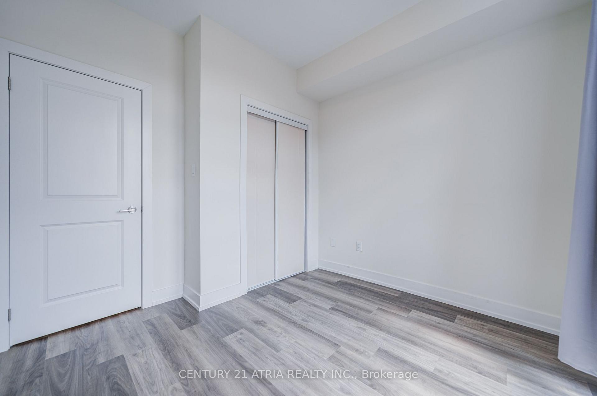 Photo 31 of Unit 18, 1 Bond Crescent, Richmond Hill, Oak Ridges — HOMEH