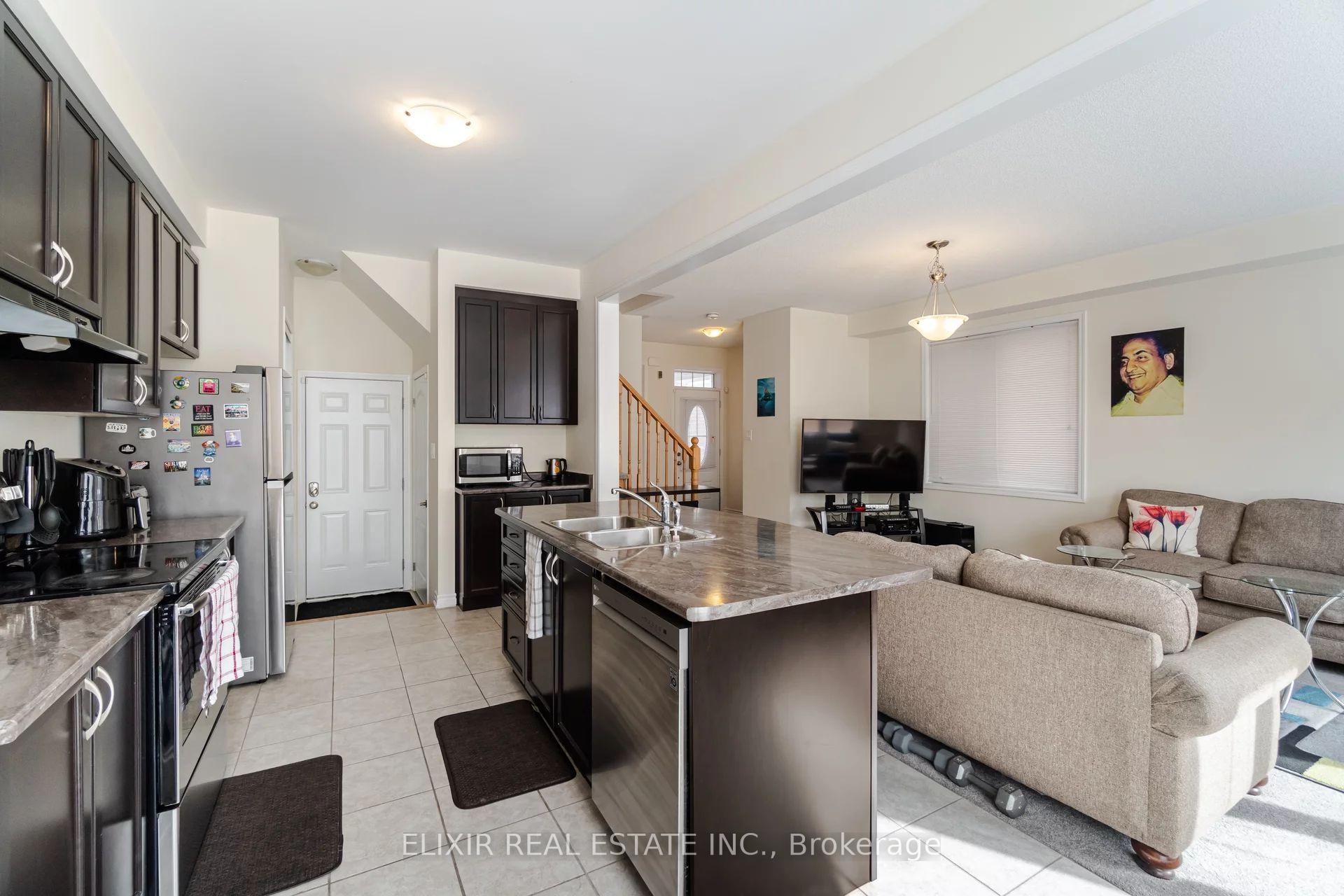 Photo 6 of 532 Edenbrook Hill Drive, Brampton, Northwest Brampton — HOMEH
