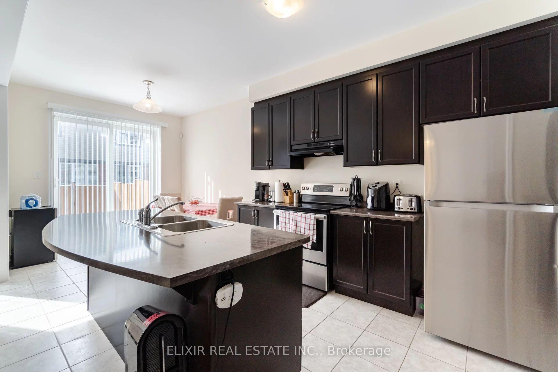 Photo 8 of 532 Edenbrook Hill Drive, Brampton, Northwest Brampton — HOMEH