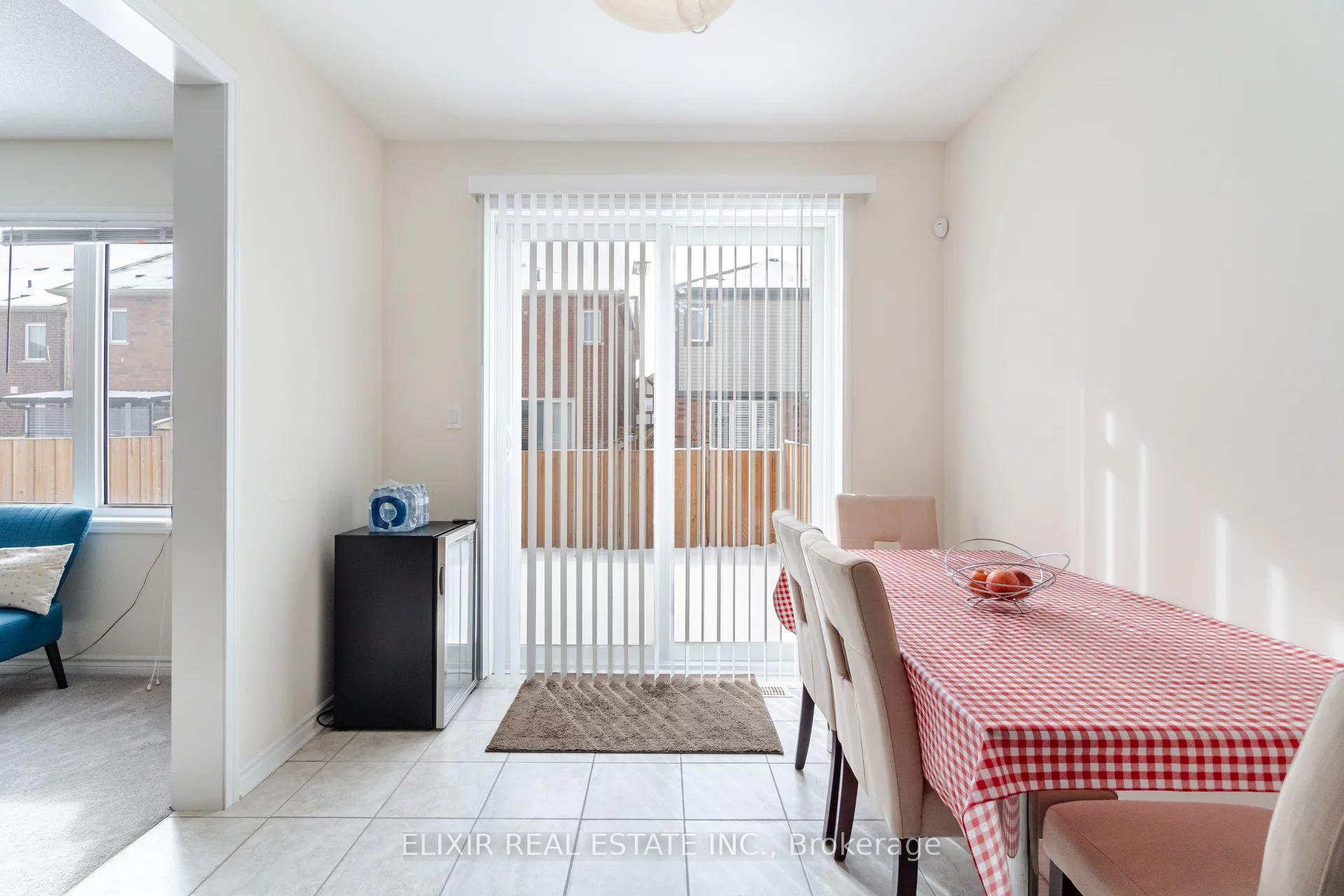 Photo 10 of 532 Edenbrook Hill Drive, Brampton, Northwest Brampton — HOMEH