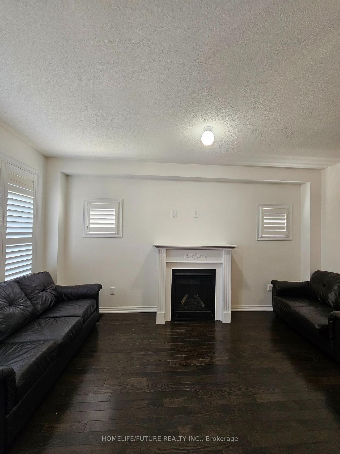 Photo 7 of 132 Sunset Terrace, Vaughan, Vellore Village — HOMEH