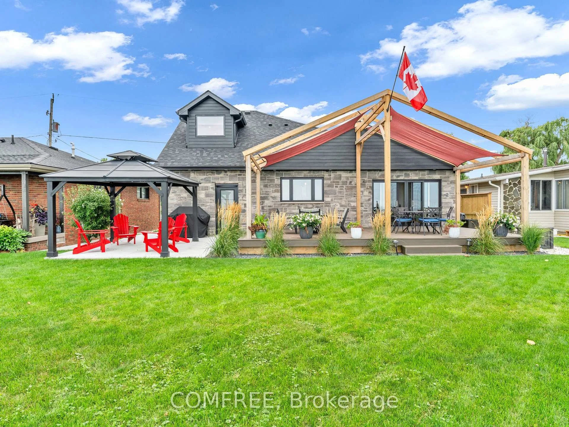 Photo 6 of 1007 Lakeshore Park, Lakeshore — HOMEH