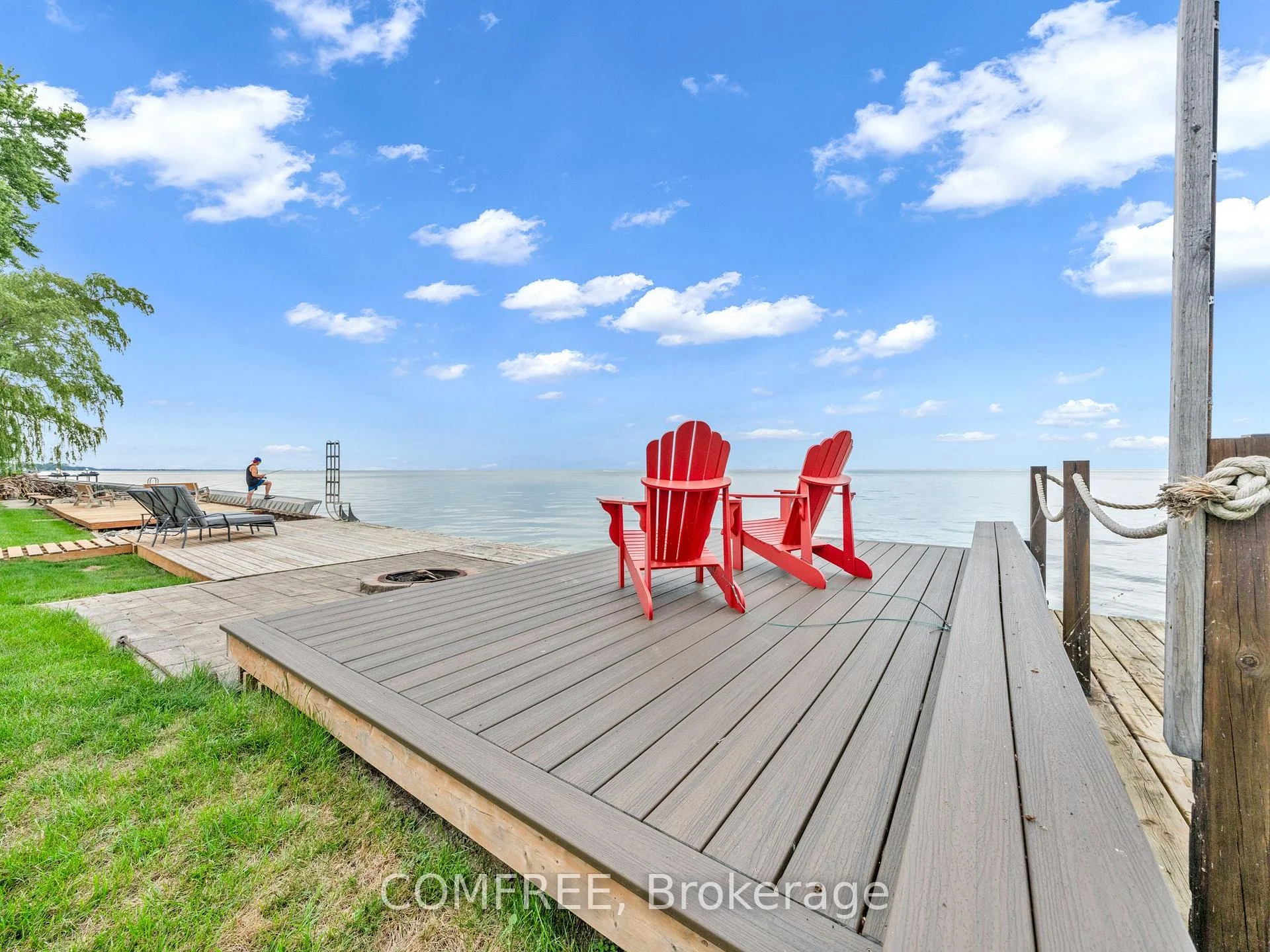 Photo 14 of 1007 Lakeshore Park, Lakeshore — HOMEH
