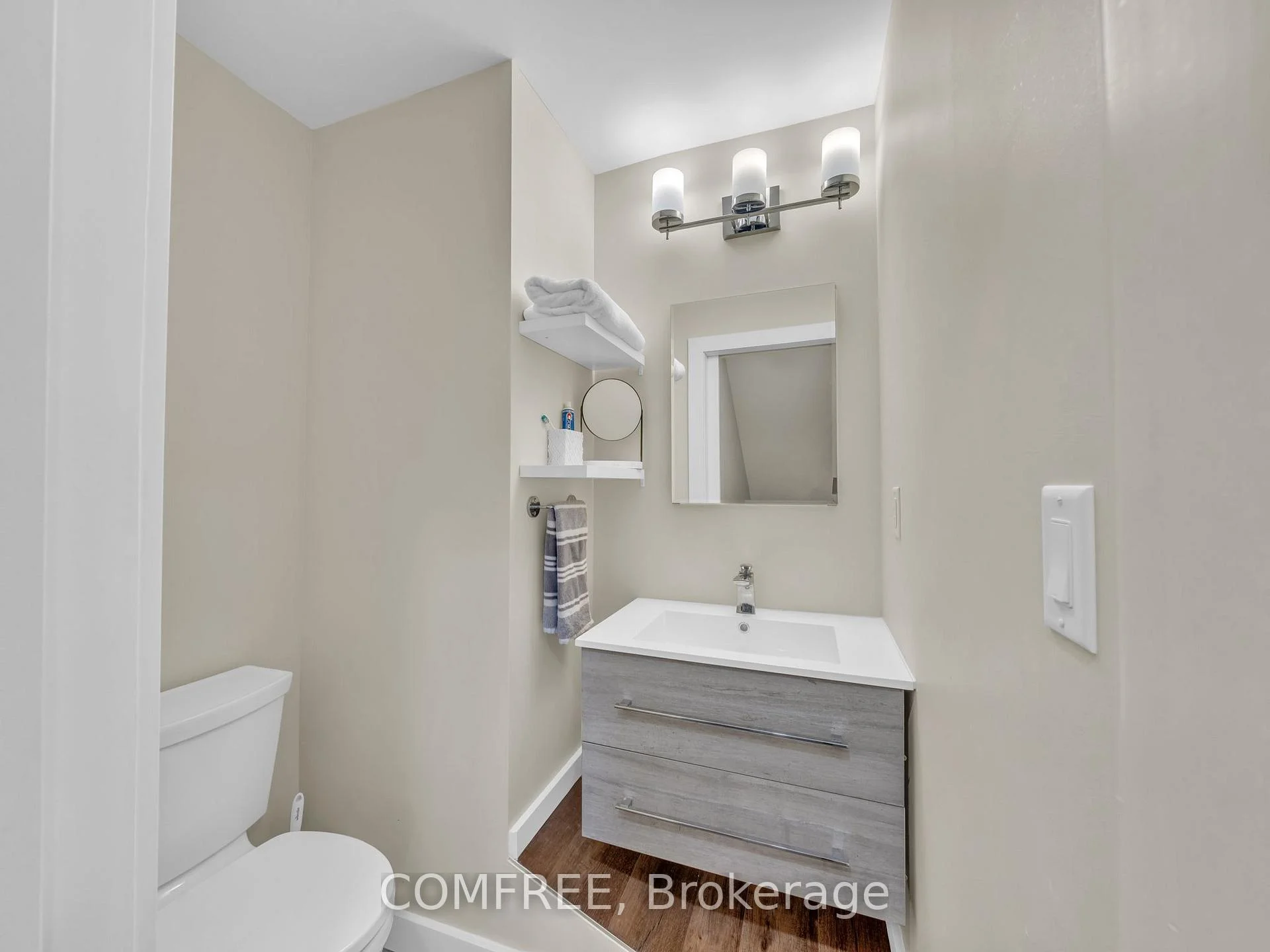 Photo 37 of 1007 Lakeshore Park, Lakeshore — HOMEH